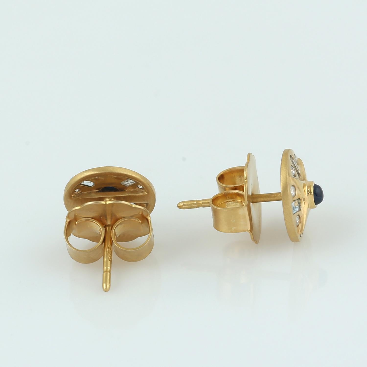 18KT:2.944g,
Diamant : 0,10ct, 
Sapphire:0.15ct,
Topaze : 0,21ct,