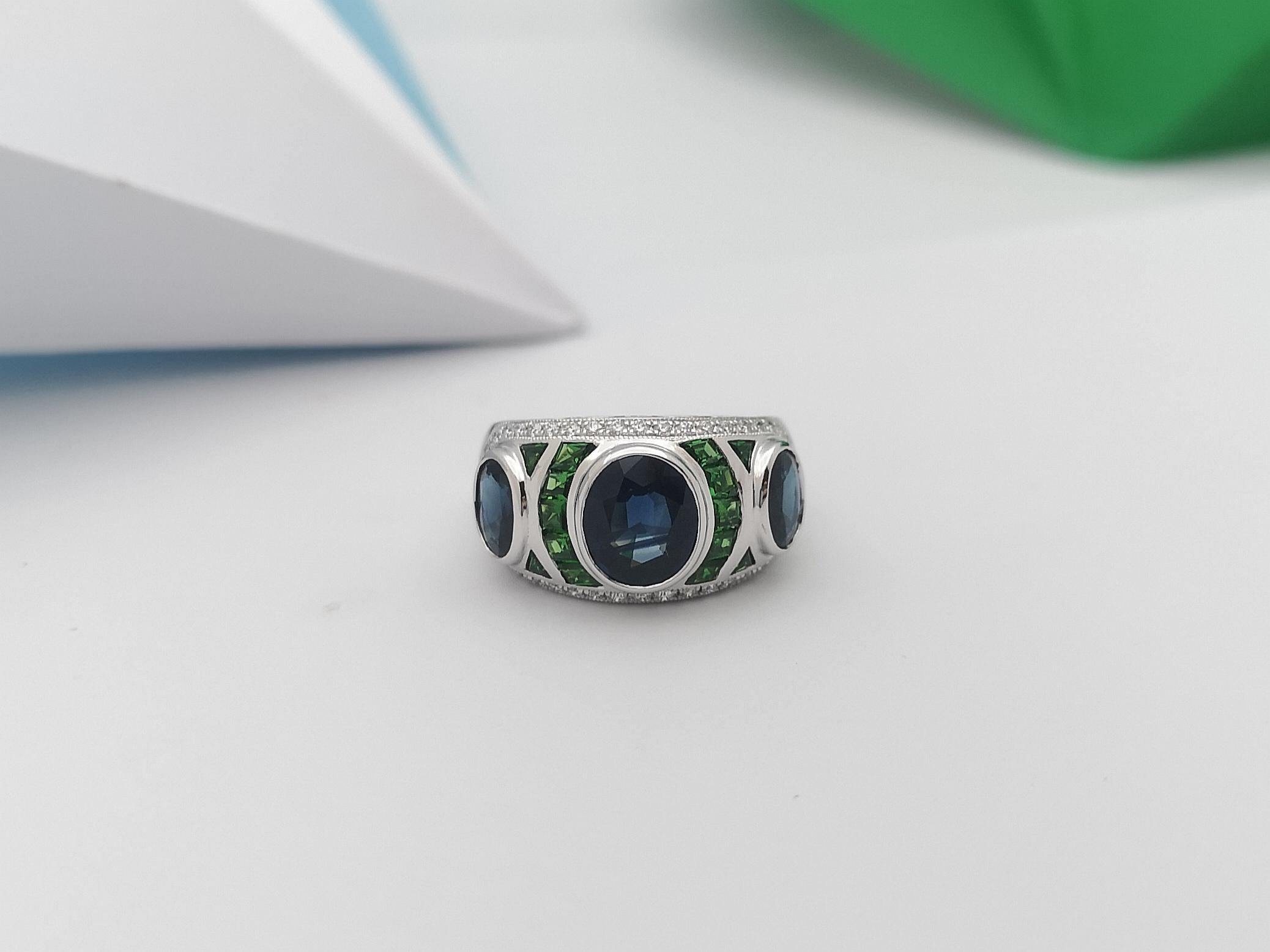 Blue Sapphire, Tsavorite and Diamond Ring Set in 18 Karat White Gold Settings For Sale 2