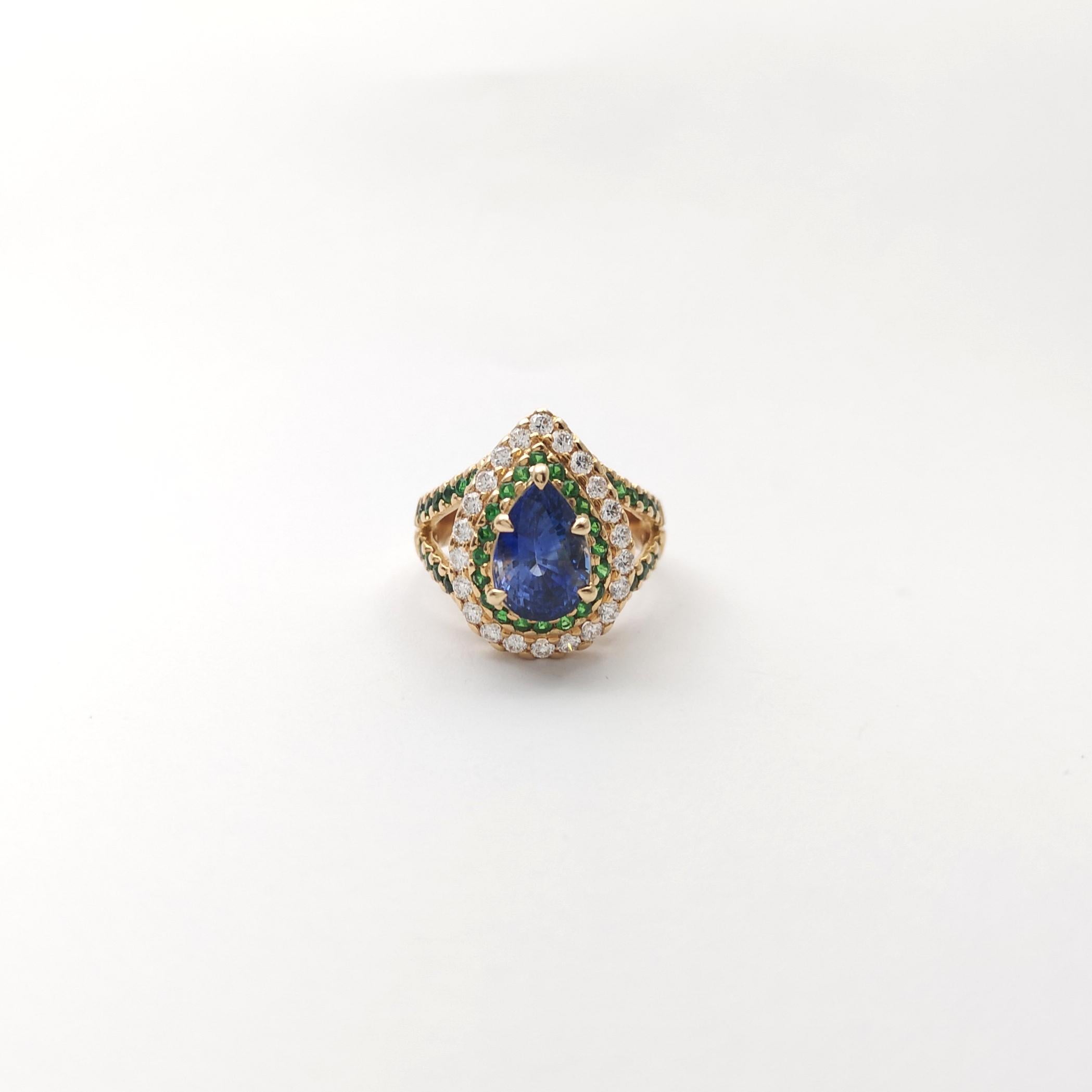 Anello con zaffiro blu, tsavorite e diamante incastonati in oro rosa 18 carati in vendita 1