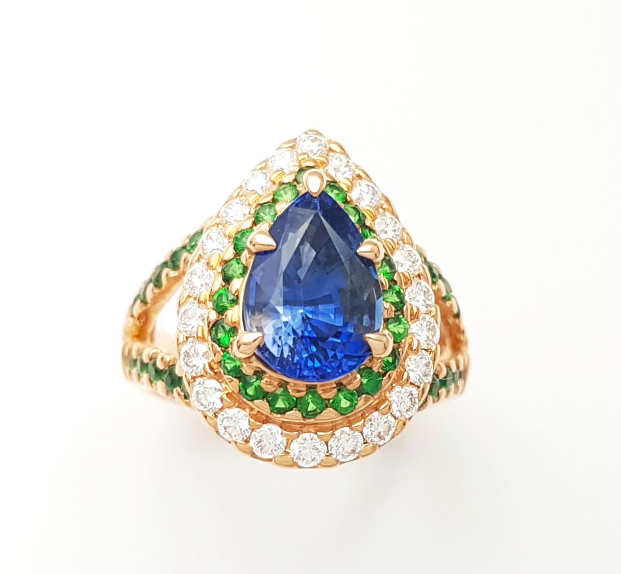 Anello con zaffiro blu, tsavorite e diamante incastonati in oro rosa 18 carati in vendita 2