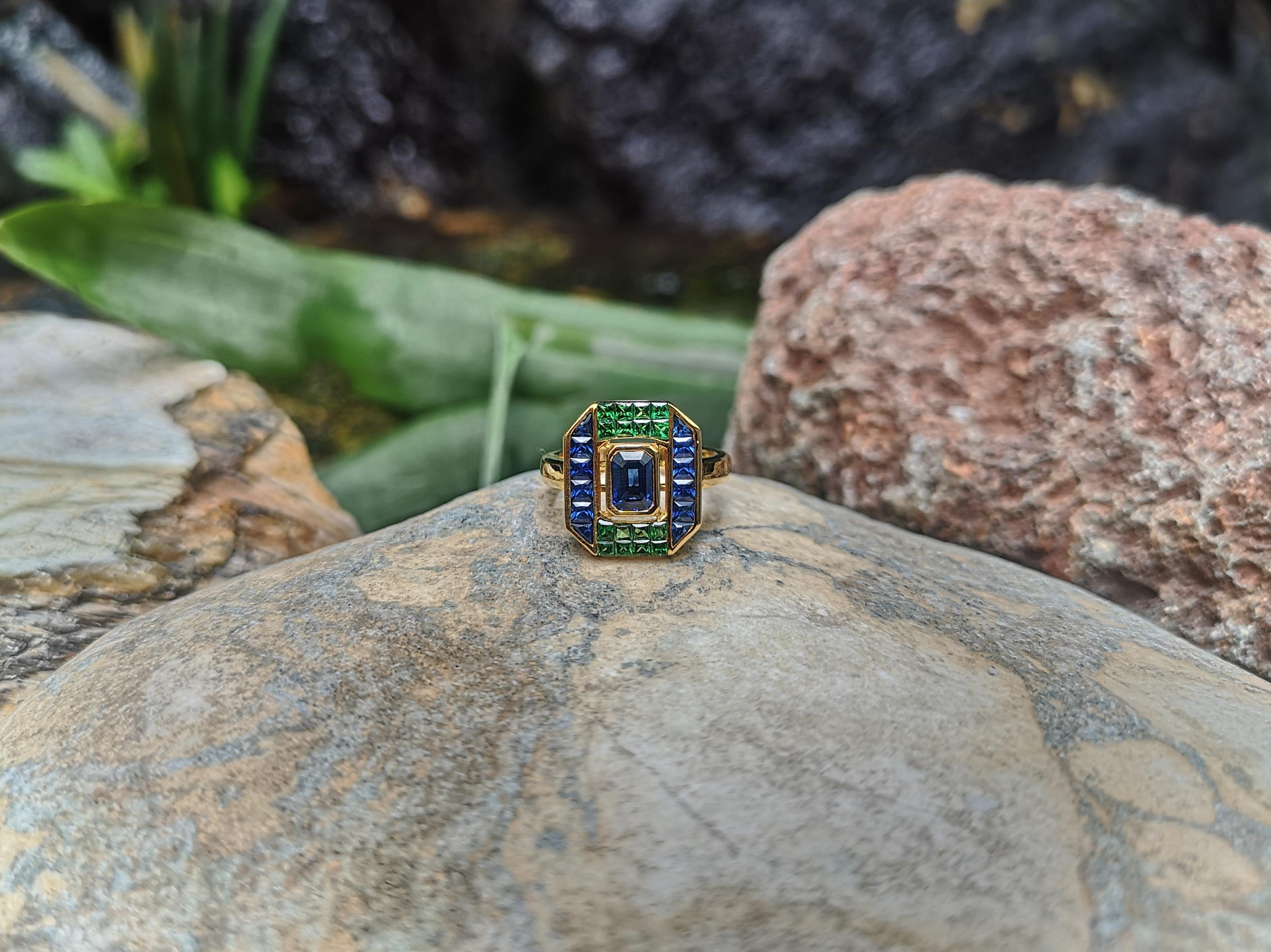 Blue Sapphire & Tsavorite Garnet Ring 18k Gold by Kavant & Sharart For Sale 2