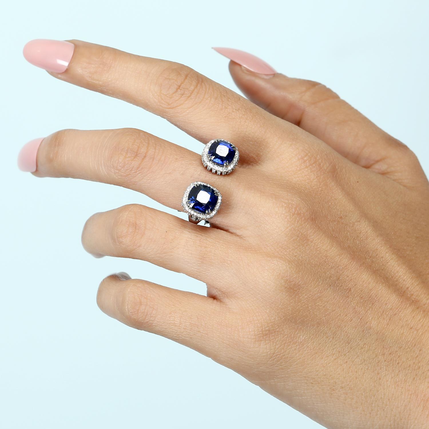 Blauer Saphir-Twin-Ring mit Diamanten aus 18 Karat Weißgold (Art déco) im Angebot