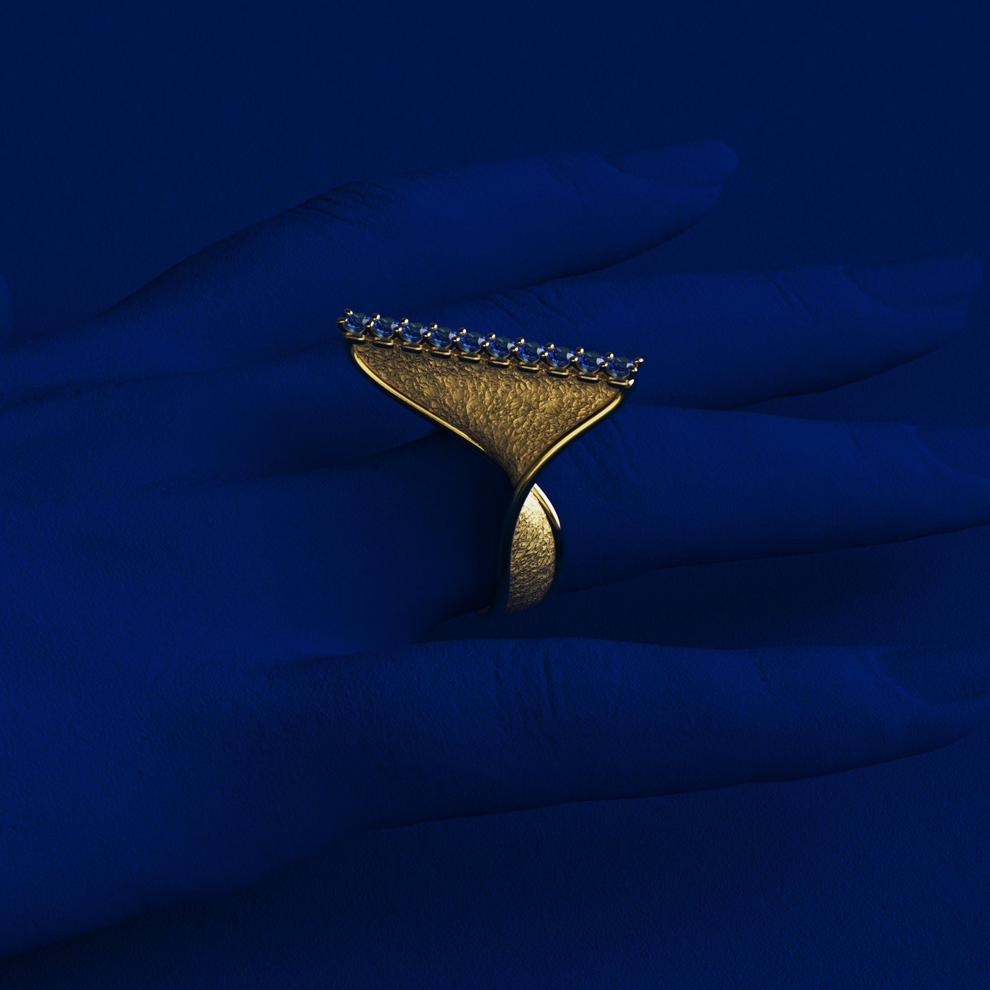 in vendita:  Anello in oro con zaffiro blu ritorto  Design italiano in oro 18k  Oltremare Gioielli 2