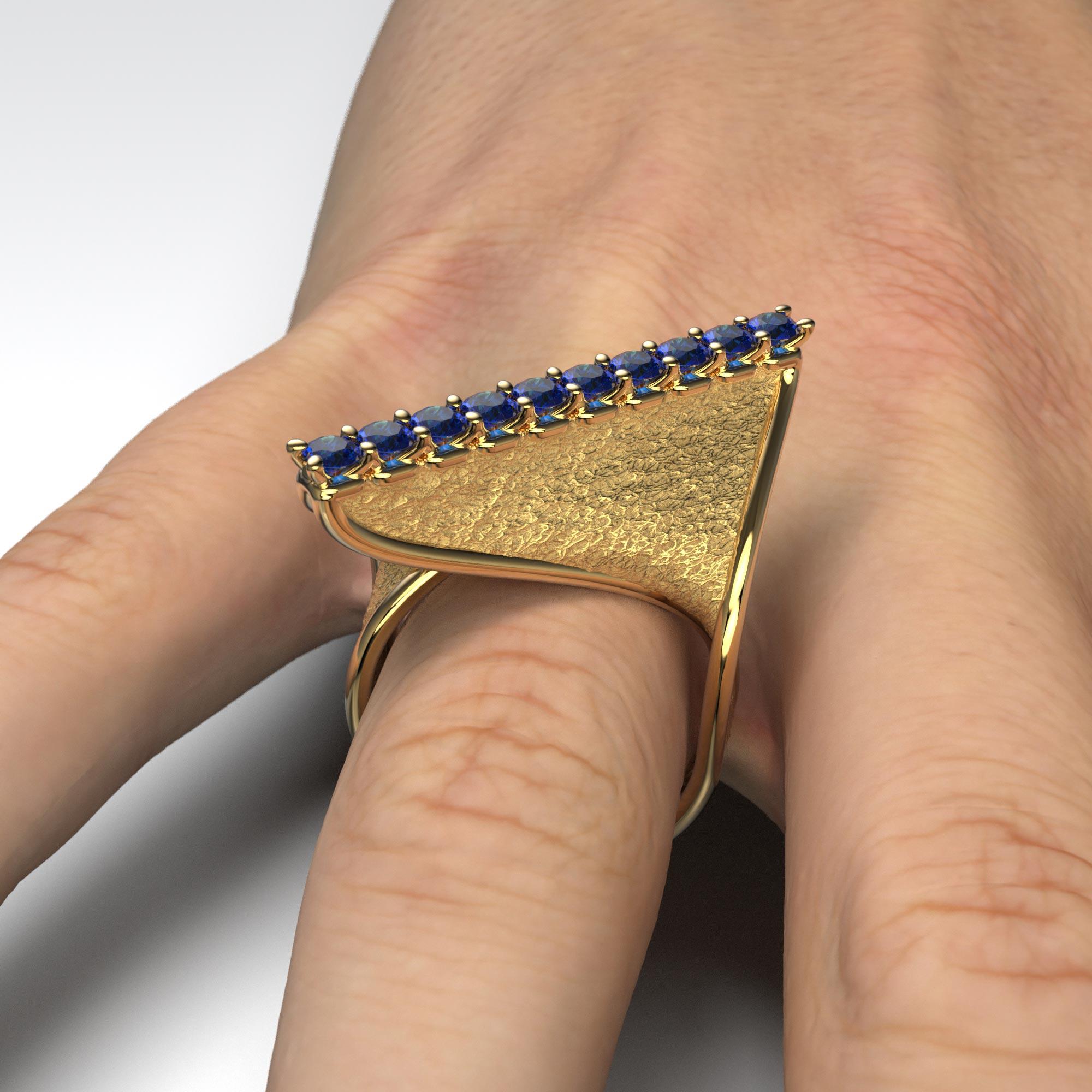 in vendita:  Anello in oro con zaffiro blu ritorto  Design italiano in oro 18k  Oltremare Gioielli 3