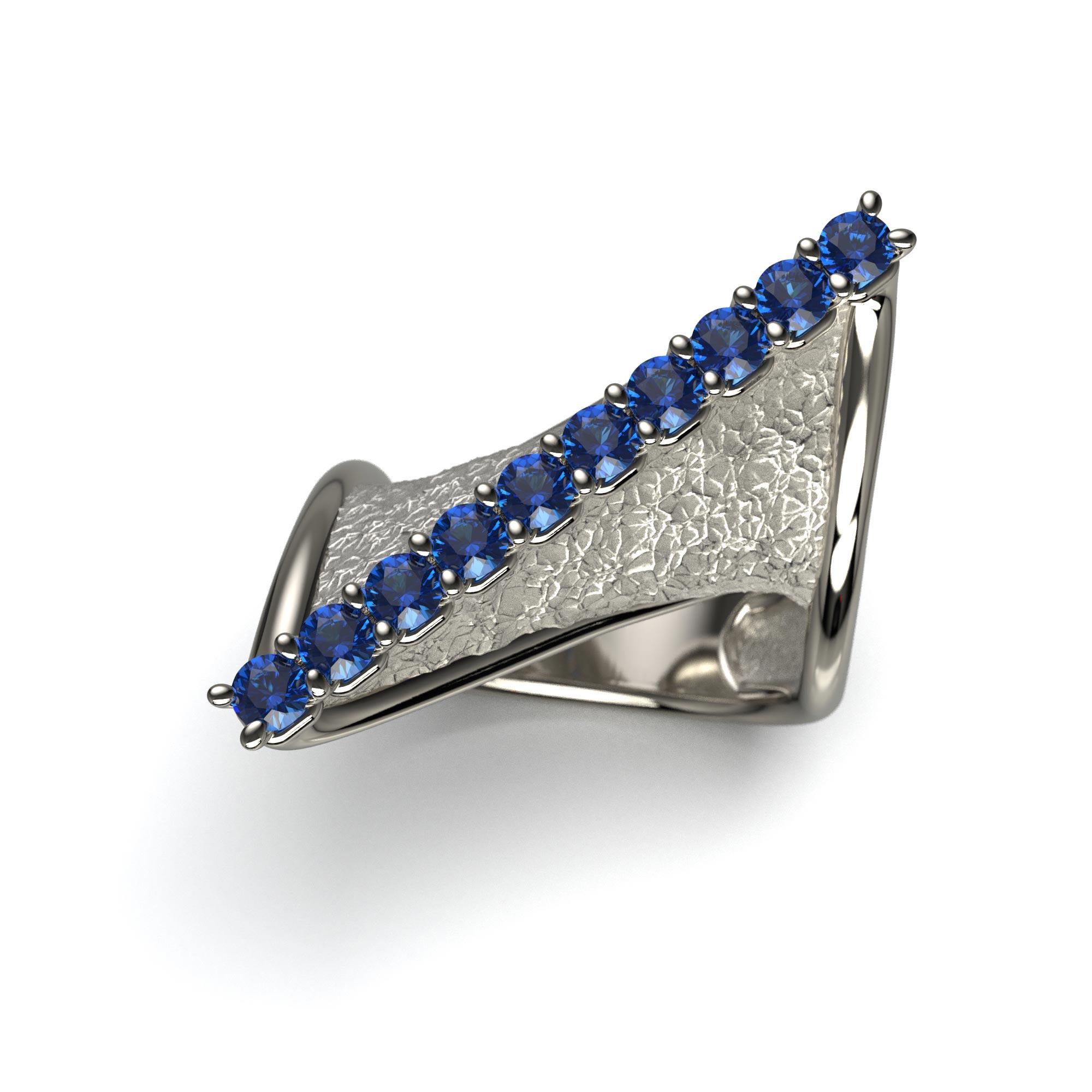 in vendita:  Anello in oro con zaffiro blu ritorto  Design italiano in oro 18k  Oltremare Gioielli 7