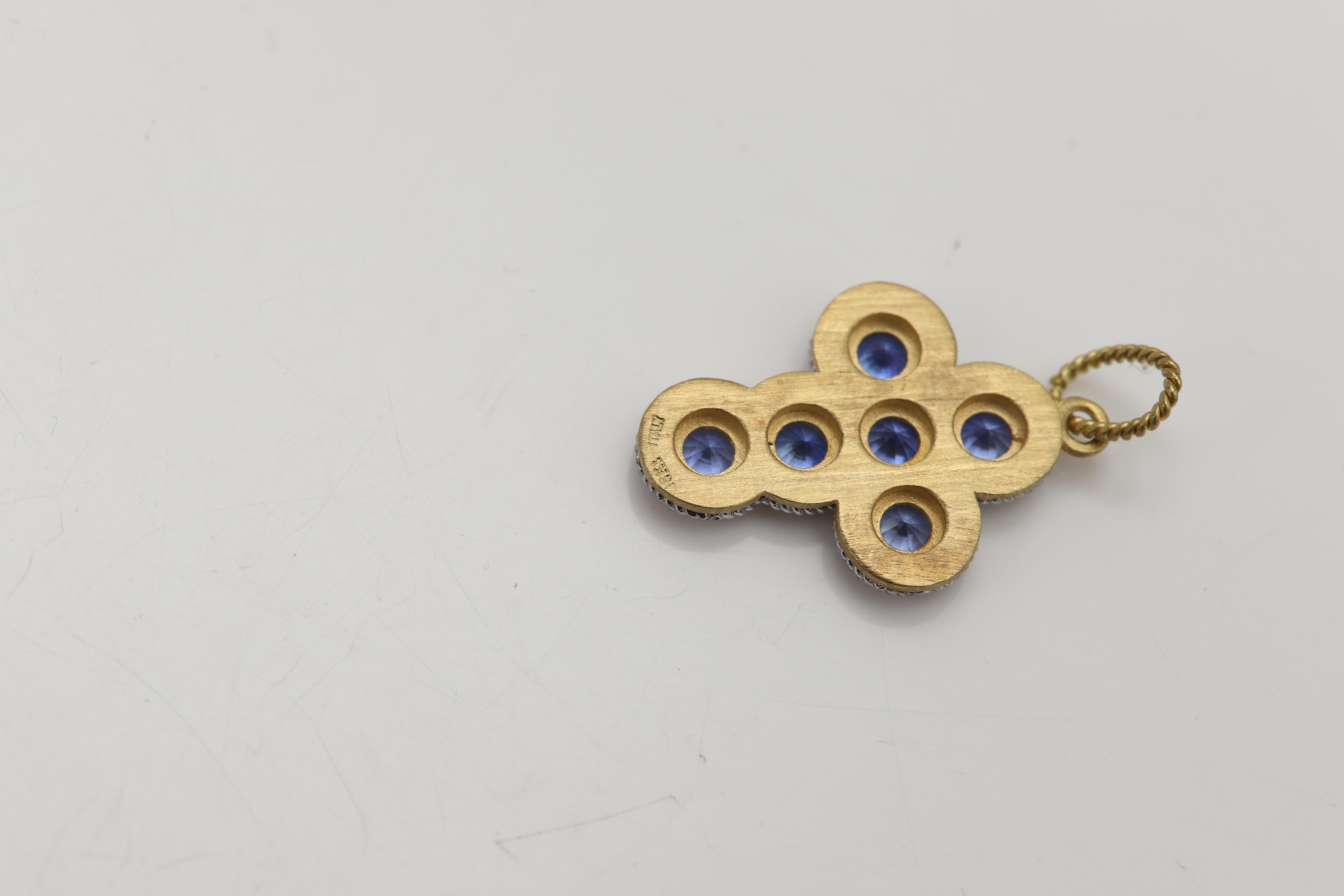 Zafiro Azul Cruz Vintage Colgante Cruz de Oro de 18 Kilates en dos tonos made in Italy en venta 1