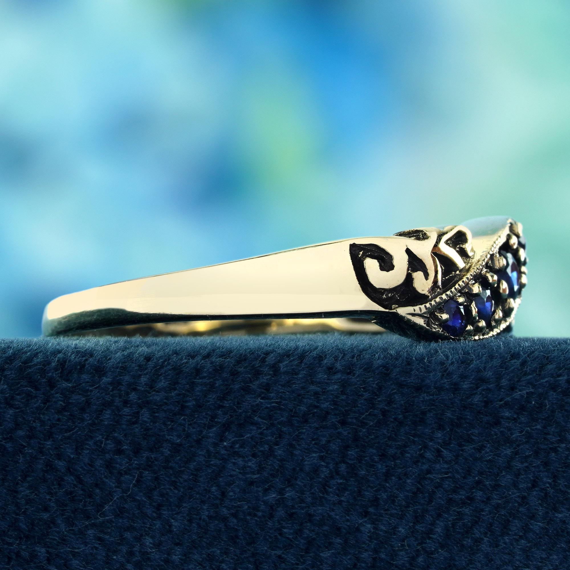 Round Cut Blue Sapphire Vintage Style Curve Ring in Solid 9K Yellow Gold For Sale