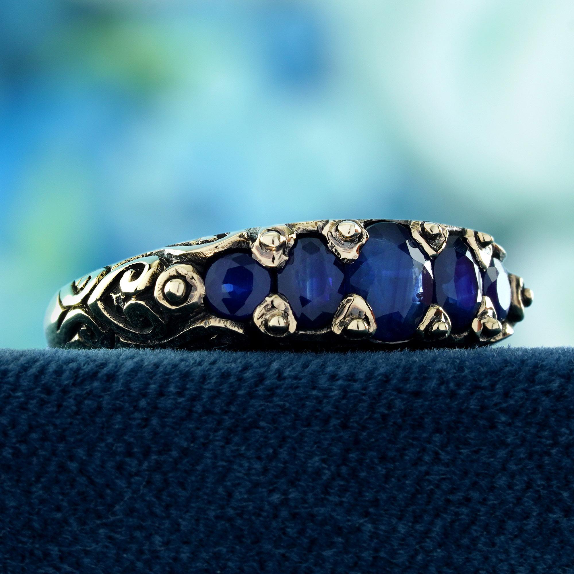 Édouardien Bleu  Saphir Style Vintage Cinq Pierres  Bague en or jaune 9K massif en vente