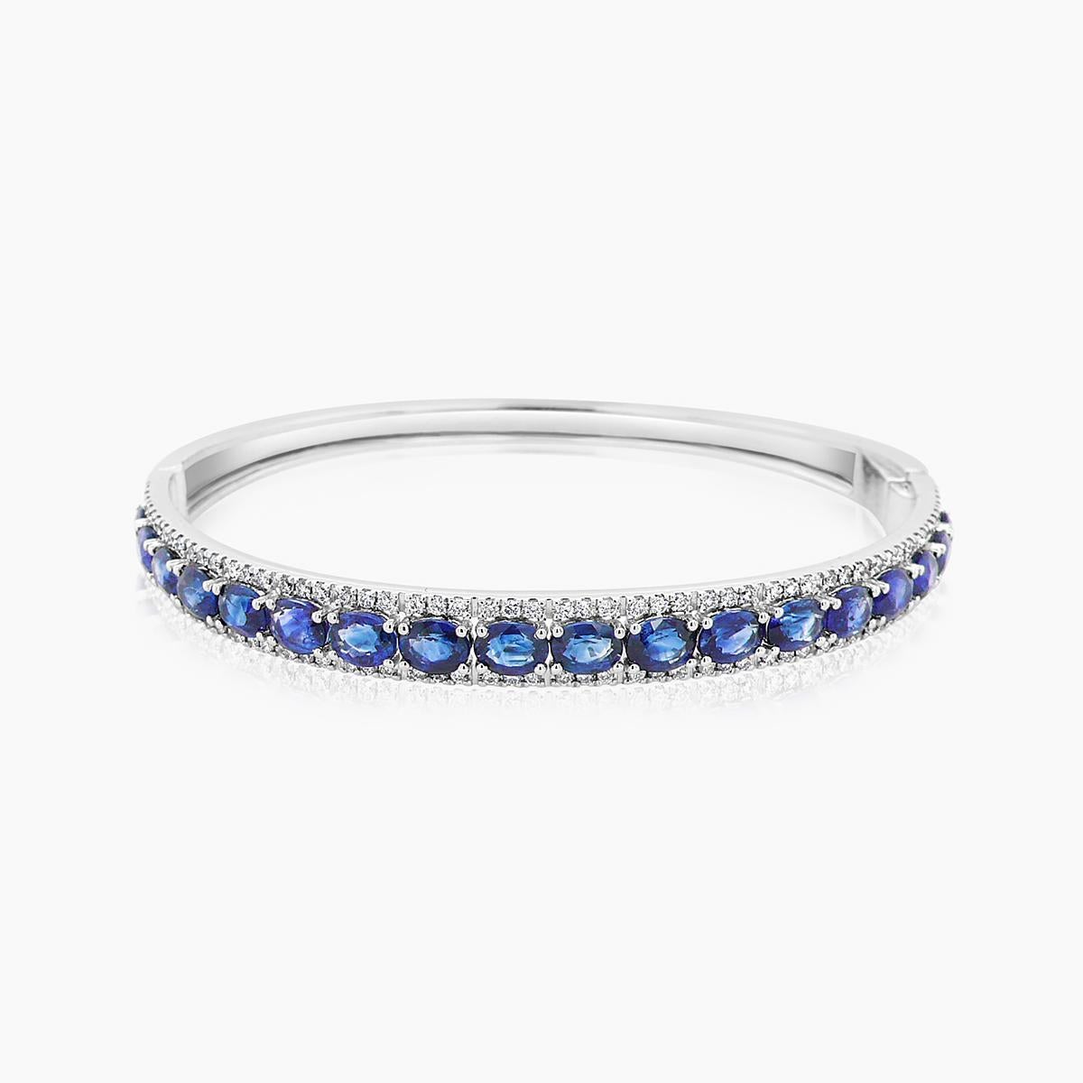 Dimensions: 6.10x5.30x0.70cm
Color: 18K White Gold
Materials:
