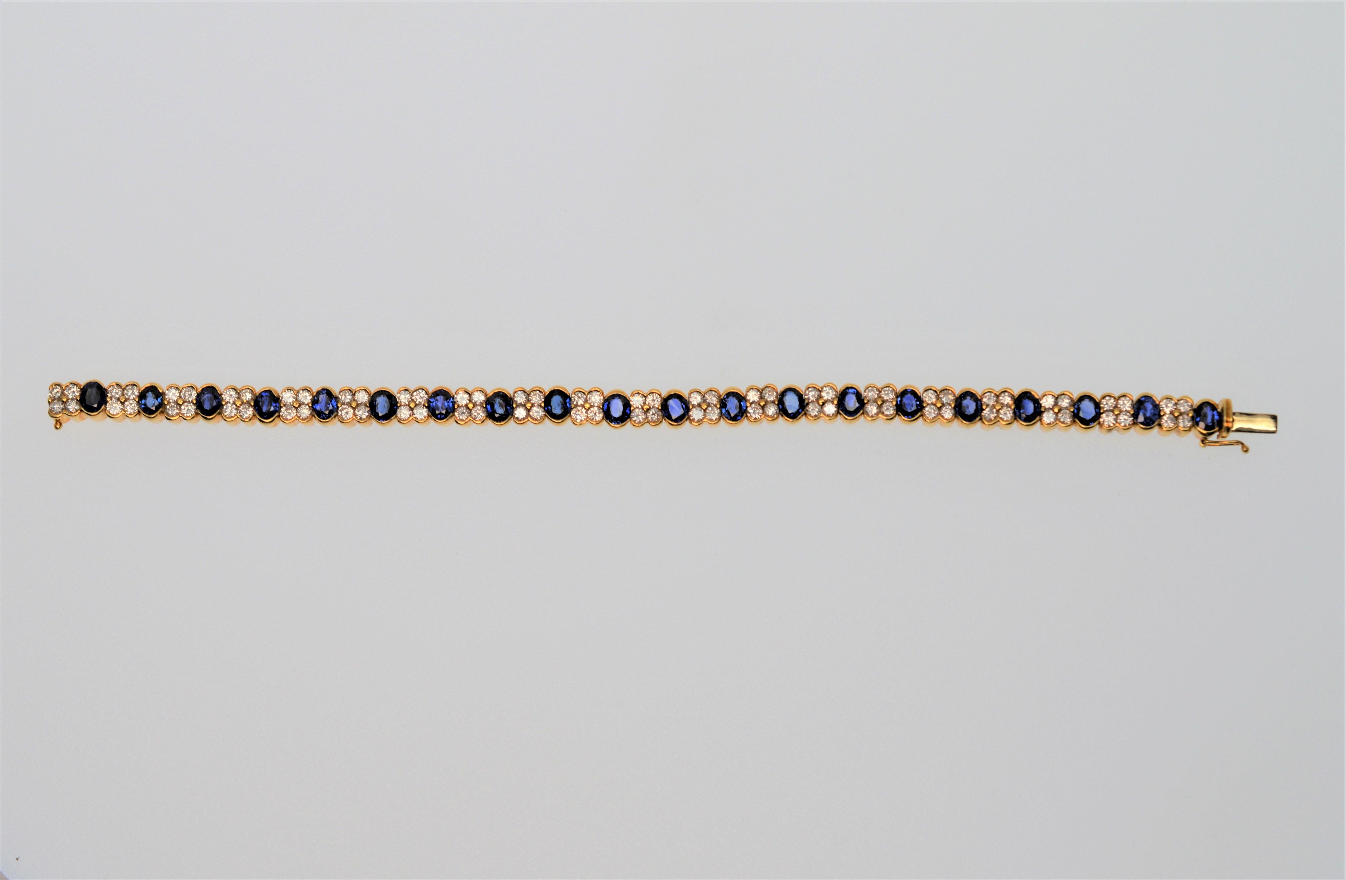 Blue Sapphire & White Diamond 18K Yellow Gold Bracelet In Excellent Condition In Mount Kisco, NY