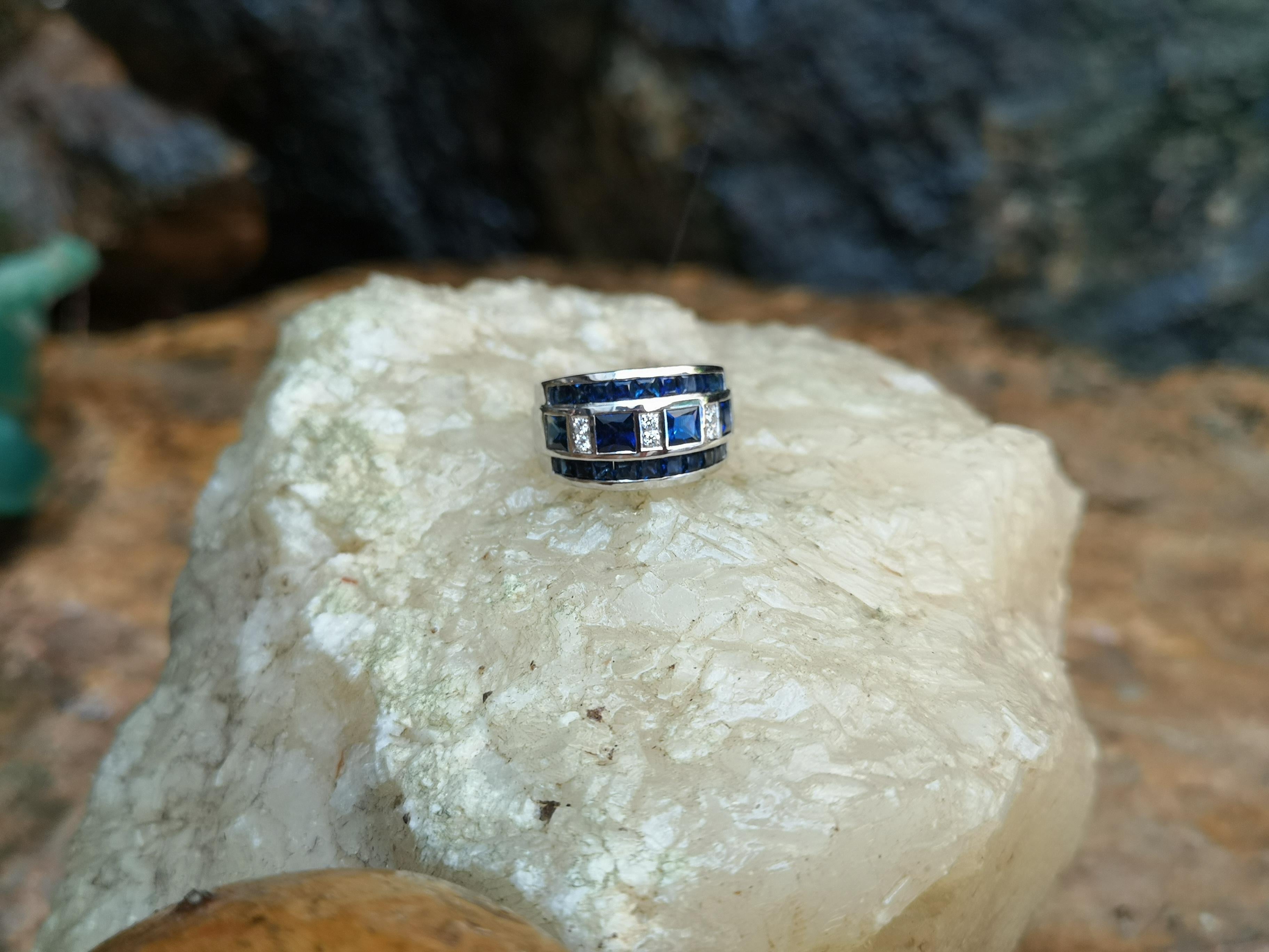 Blue Sapphire with Carat Ring Set in 18 Karat White Gold Settings For Sale 7