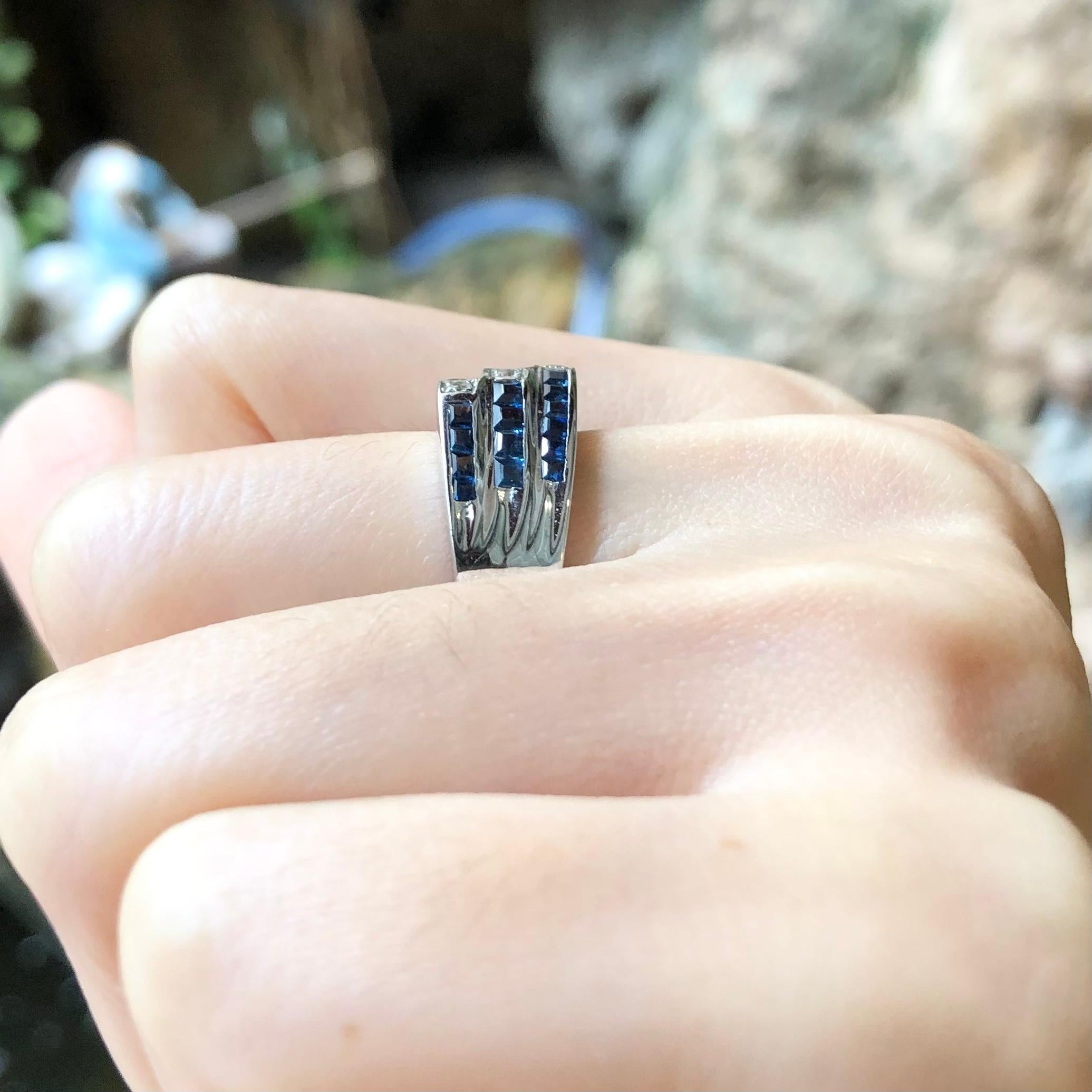 Contemporary Blue Sapphire with Cubic Zirconia Ring set in Silver Settings For Sale