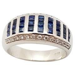 Blauer Saphir mit Cubic Zirkonia Ring in Silberfassung
