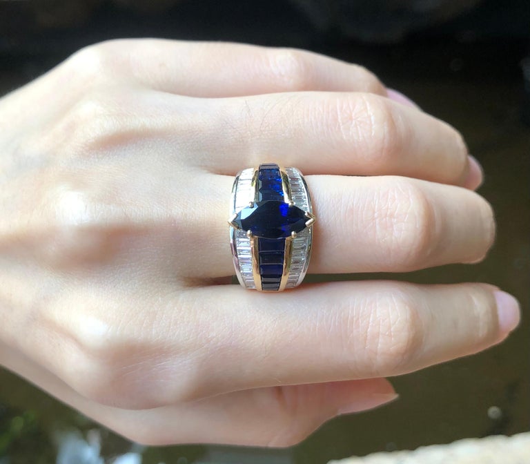 Blue Sapphire with Diamond and Blue Sapphire Ring Set in 18 Karat Gold Settings For Sale 1