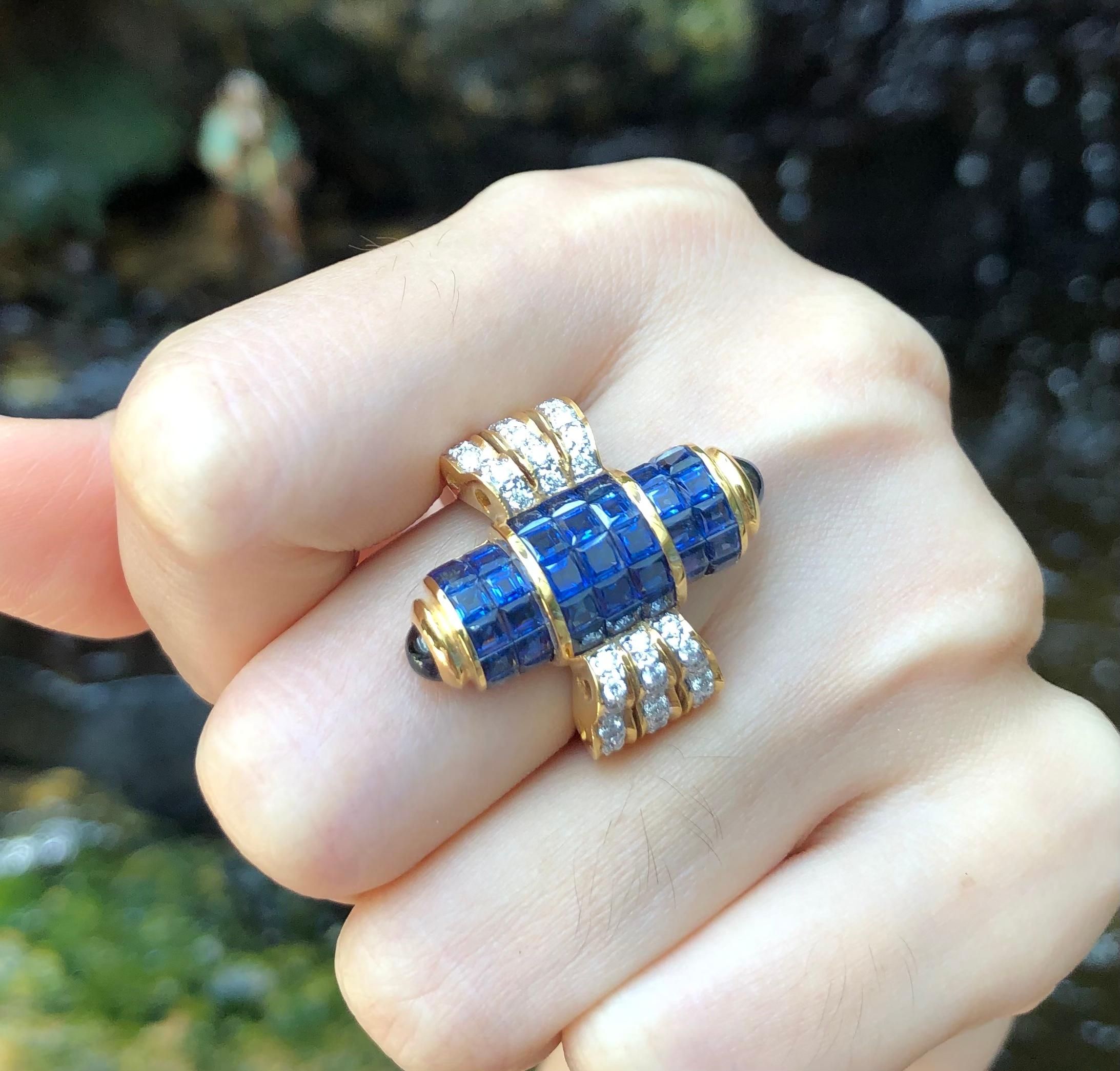 Blue Sapphire with Diamond and Cabochon Blue Sapphire Ring Set in 18 Karat Gold For Sale 1