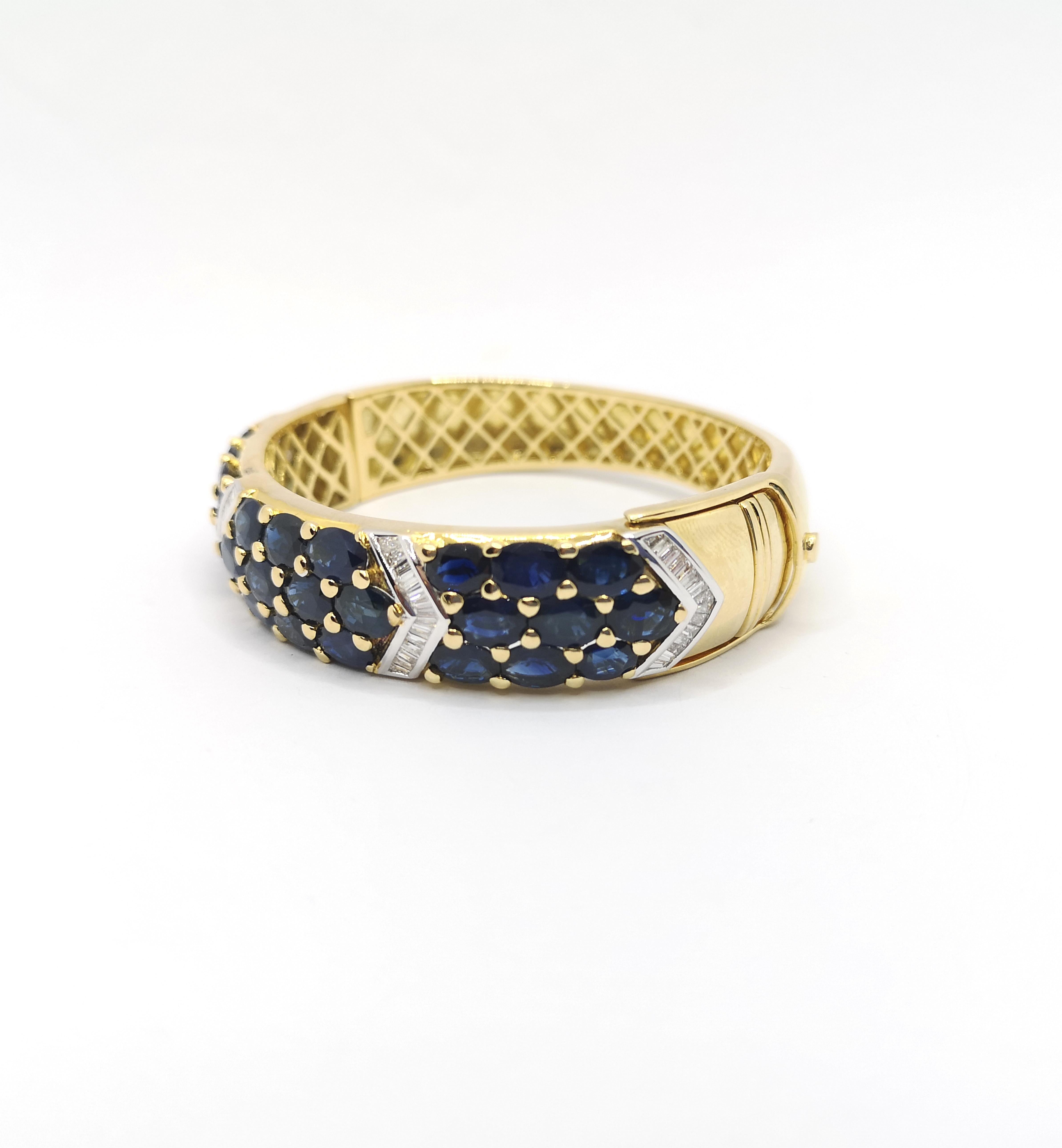 Armreif mit blauem Saphir und Diamant in 18 Karat Goldfassungen gefasst im Angebot 6