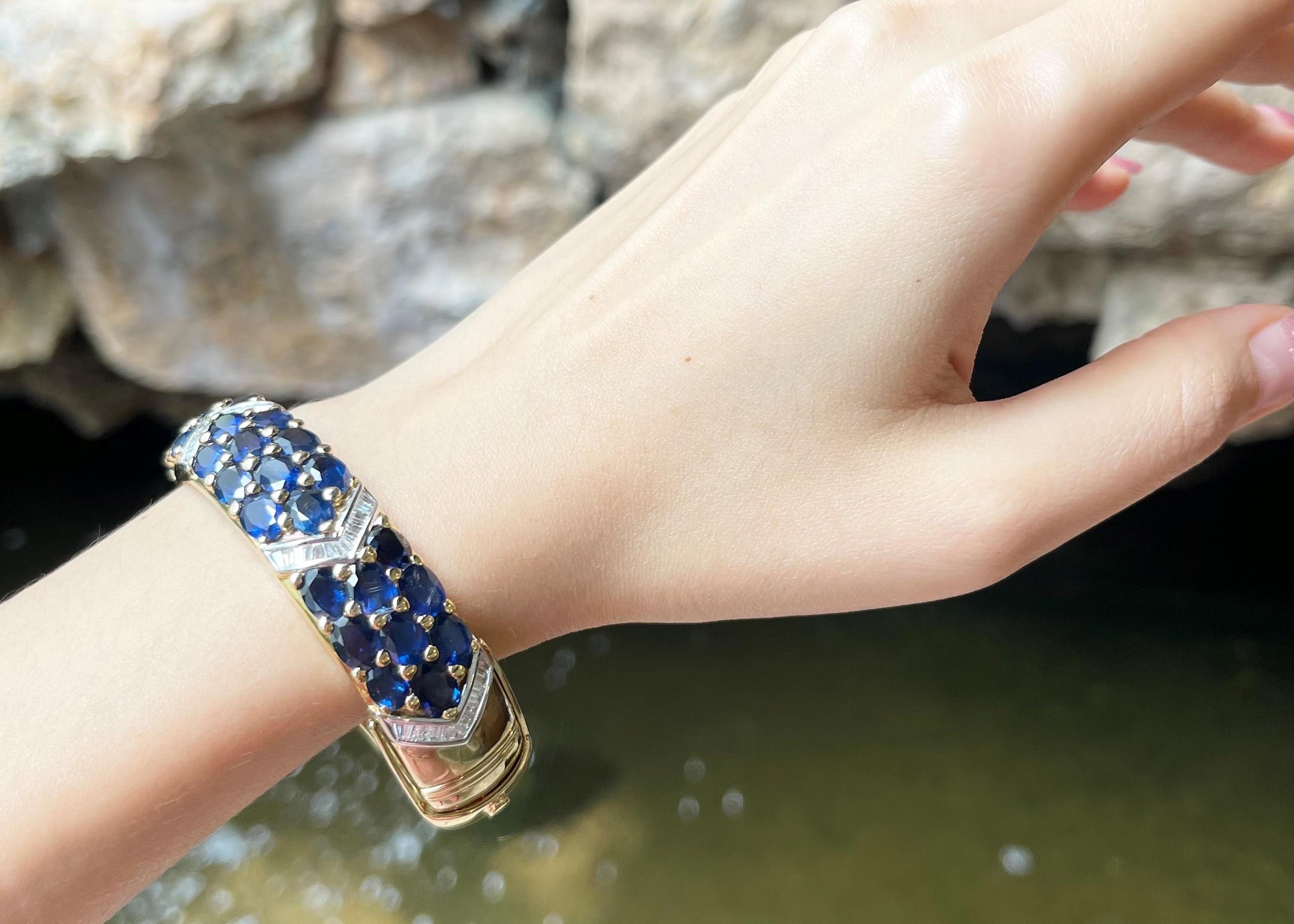 Armreif mit blauem Saphir und Diamant in 18 Karat Goldfassungen gefasst (Ovalschliff) im Angebot