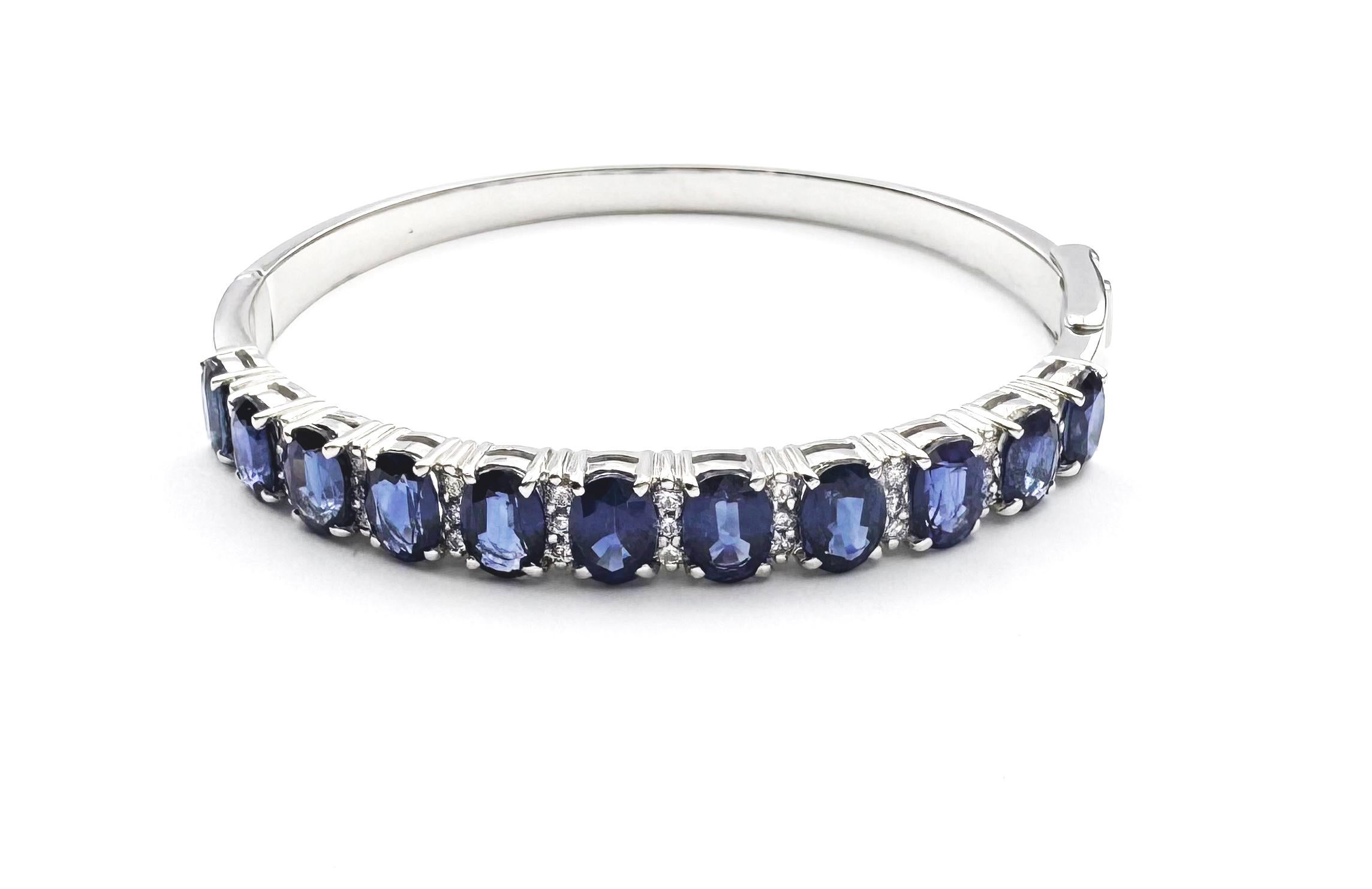 Bracciale con zaffiro blu e diamanti con montatura in oro bianco 18 carati in vendita 1