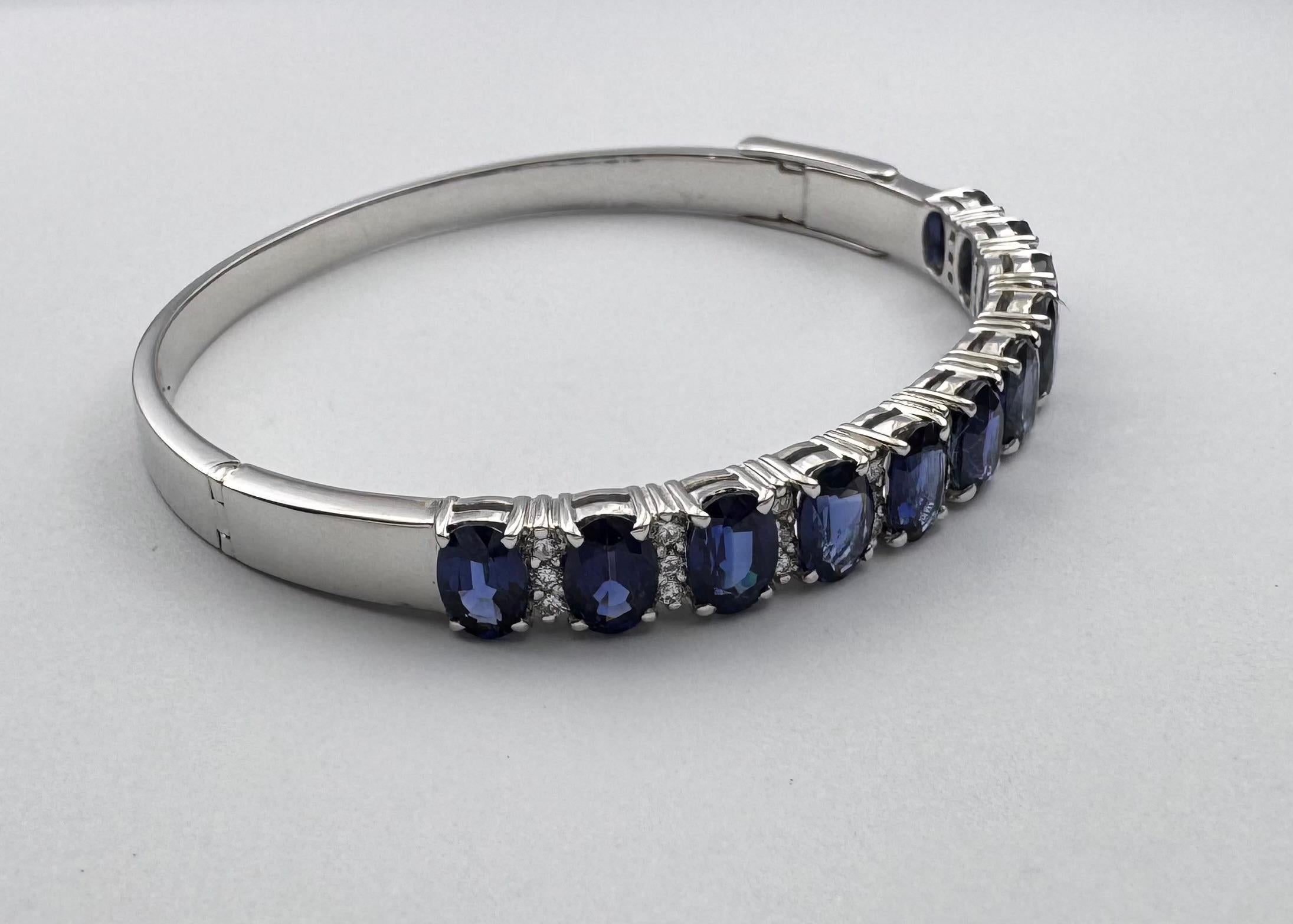 Bracciale con zaffiro blu e diamanti con montatura in oro bianco 18 carati in vendita 2