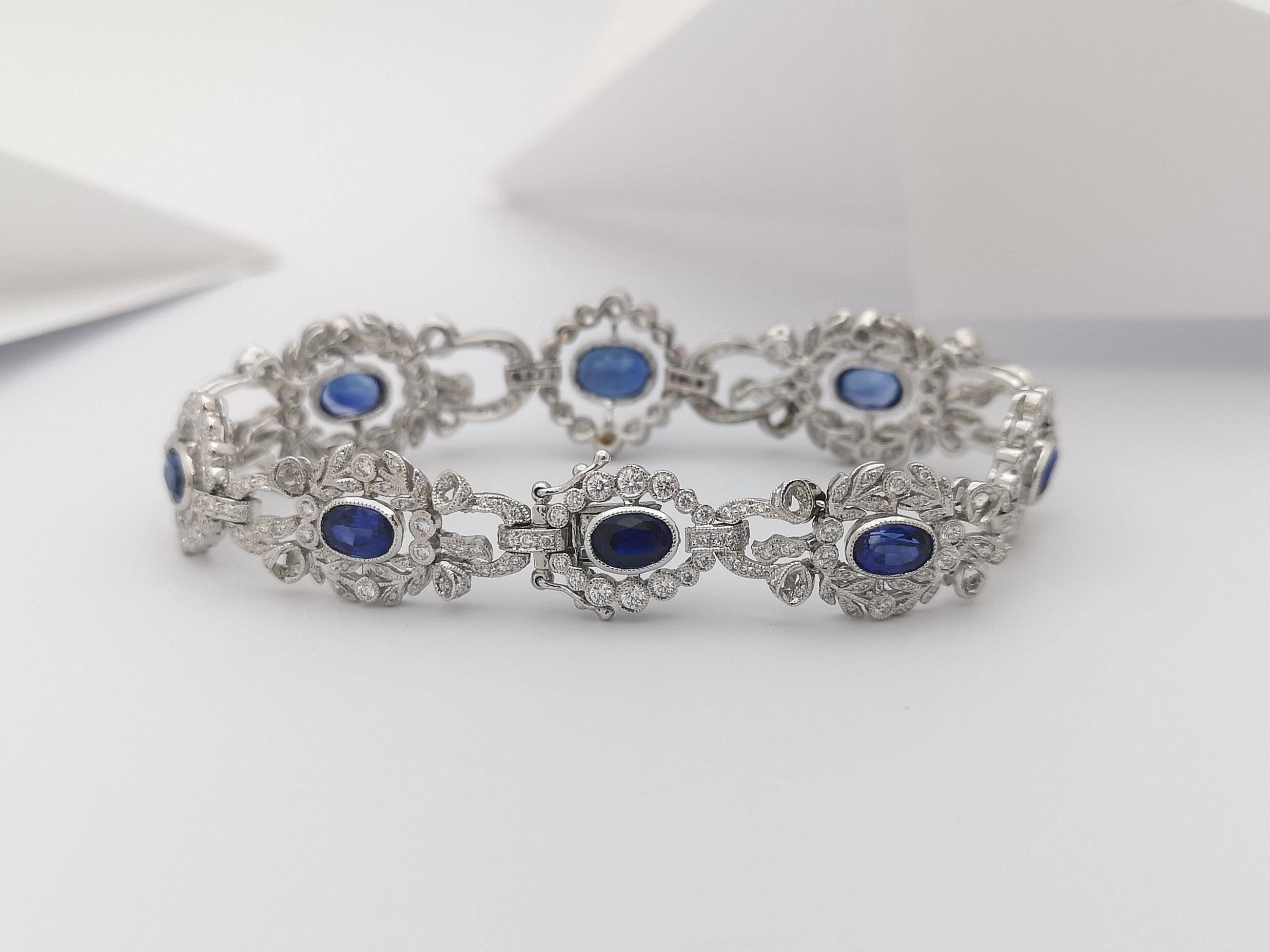  Blue Sapphire with Diamond Bracelet set in 18 Karat White Gold Settings For Sale 5