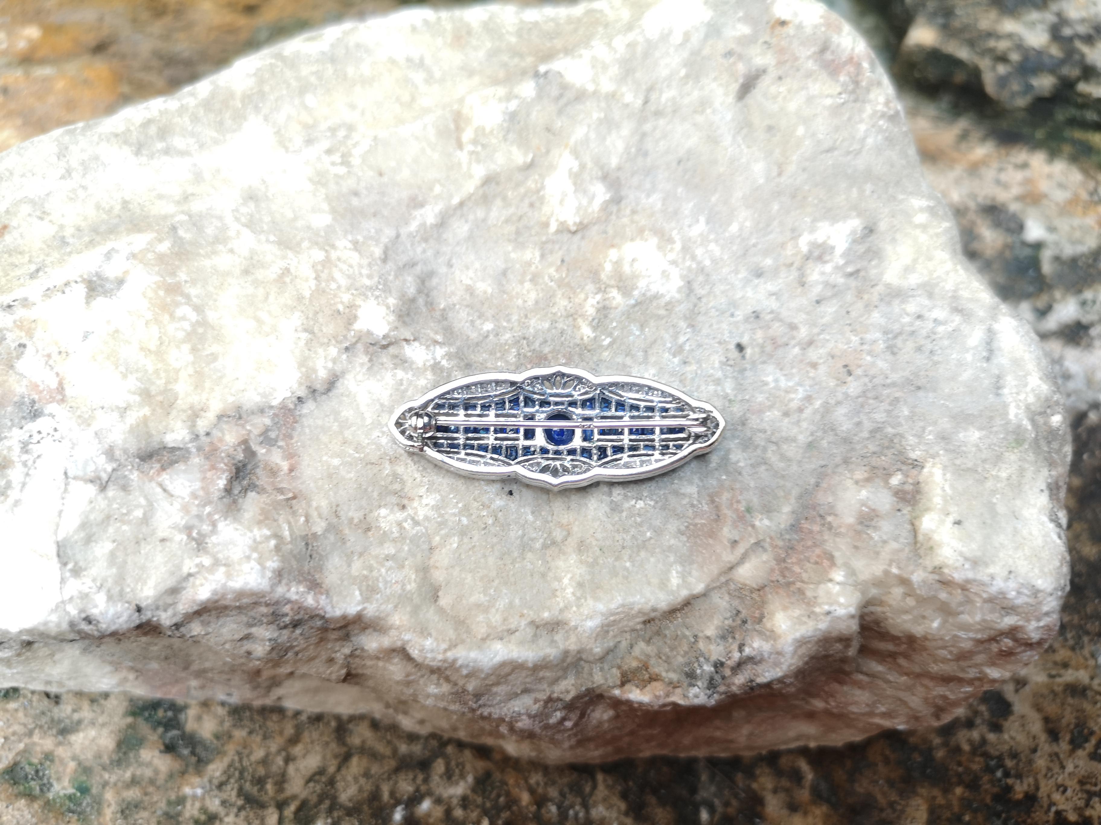 Blue Sapphire with Diamond Brooch Set in 18 Karat White Gold Settings For Sale 1