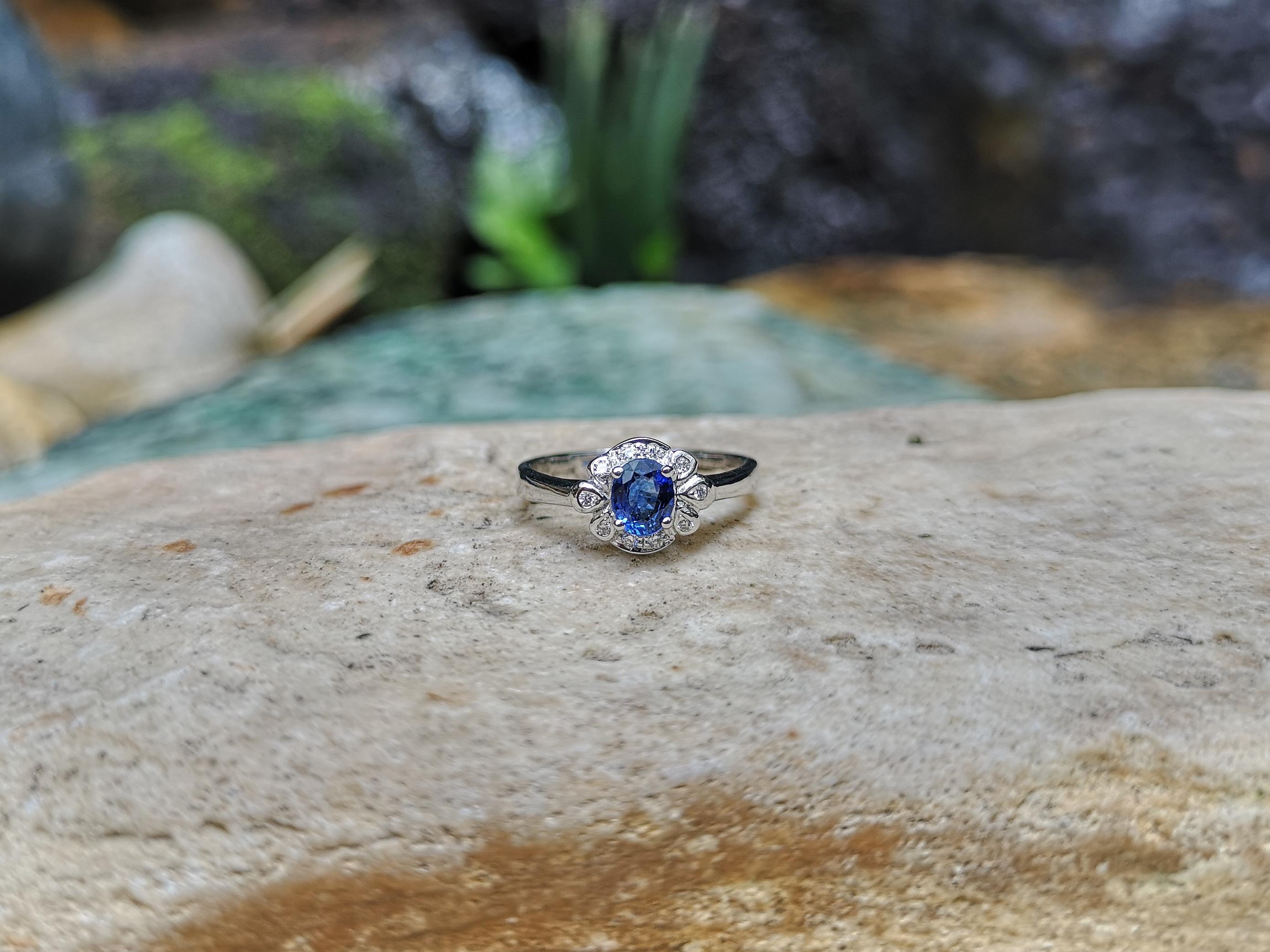 Women's Blue Sapphire with Diamond Carat Ring Set in 18 Karat White Gold Settings For Sale