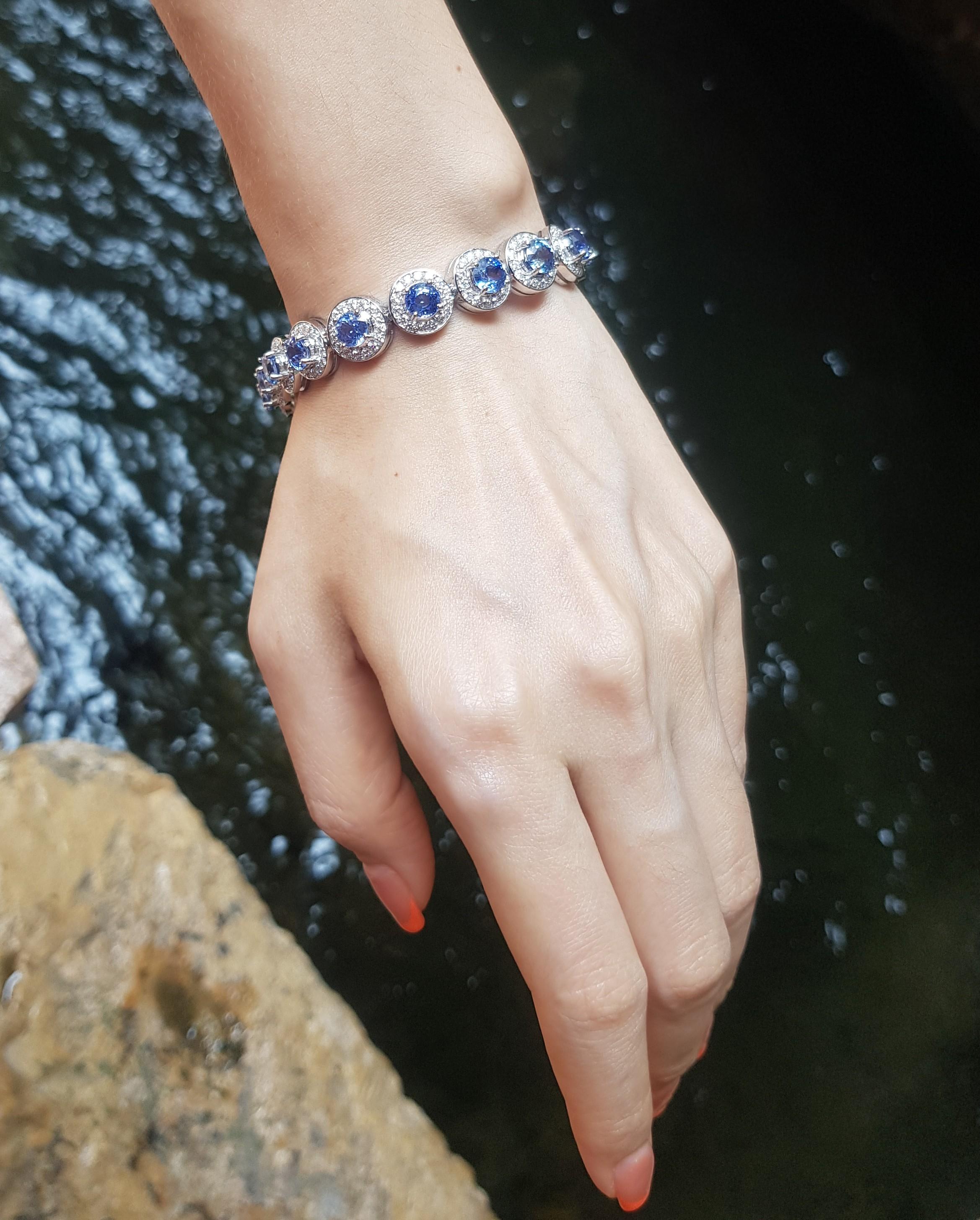 Blue Sapphire with Diamond Convertible Choker/Bracelet set in 18K White Gold For Sale 7