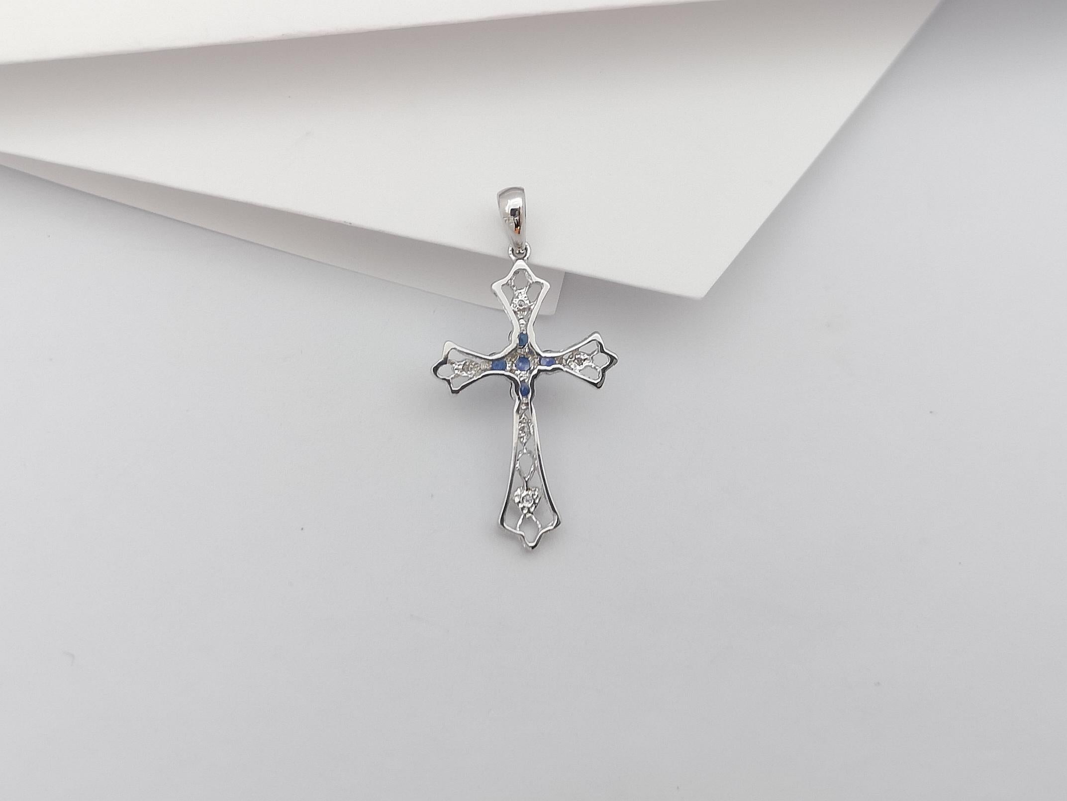 Blue Sapphire with Diamond Cross Pendant Set in 18 Karat White Gold Settings For Sale 2