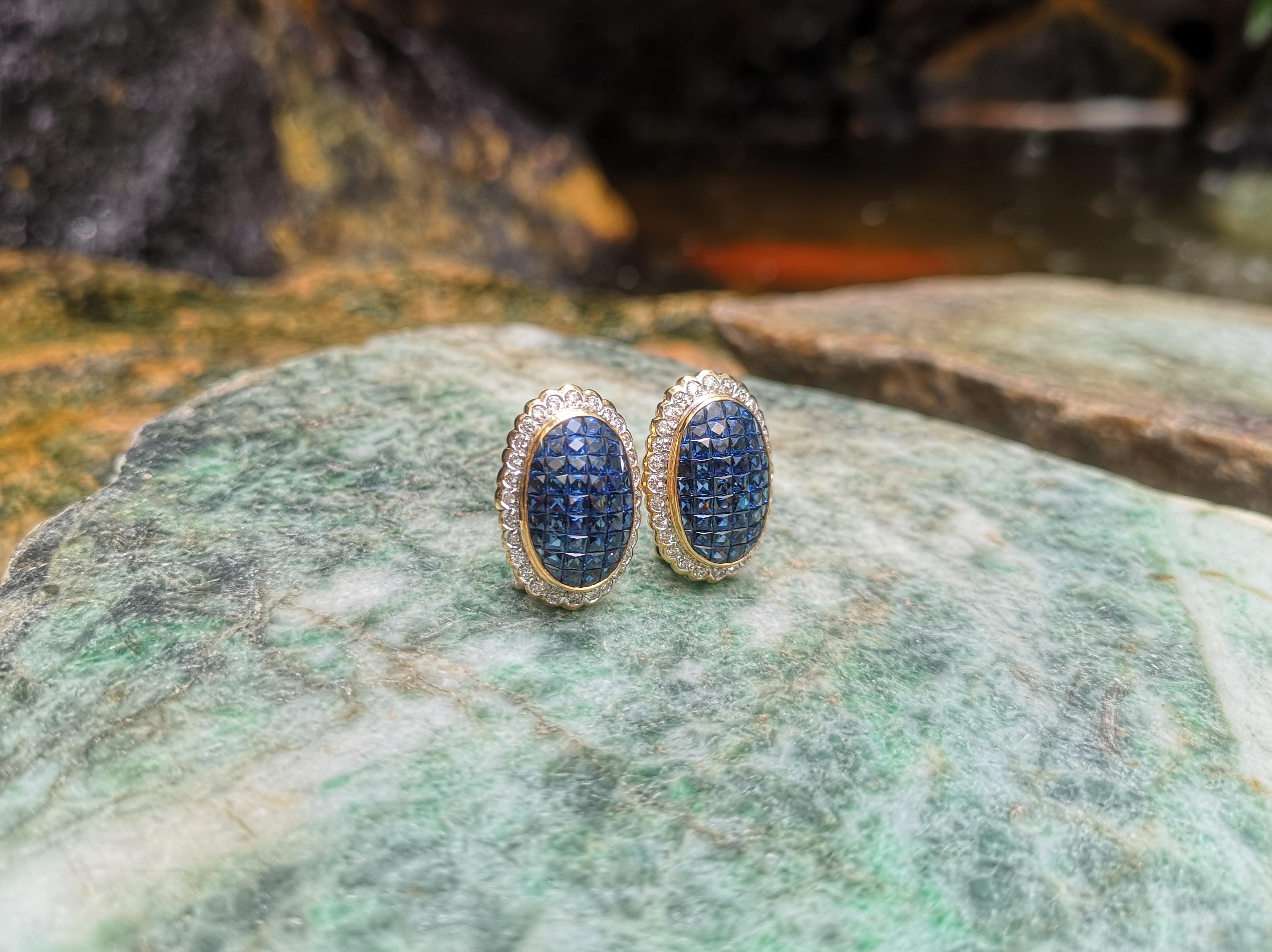 Blue Sapphire with Diamond Earrings Set in 18 Karat Gold Settings In New Condition For Sale In Bangkok, TH