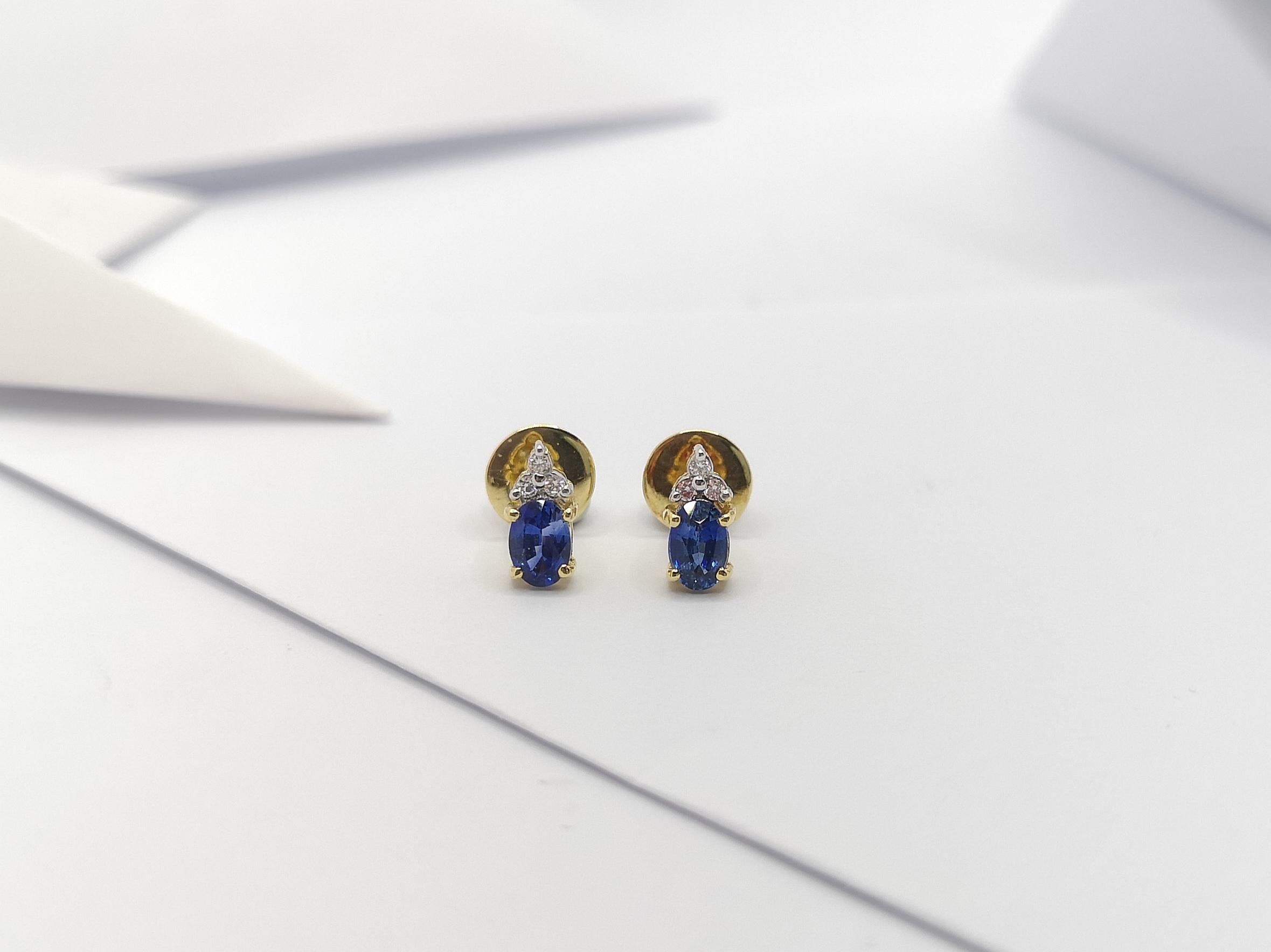 Taglio ovale Orecchini con zaffiro blu e diamante con montatura in oro 18 carati in vendita