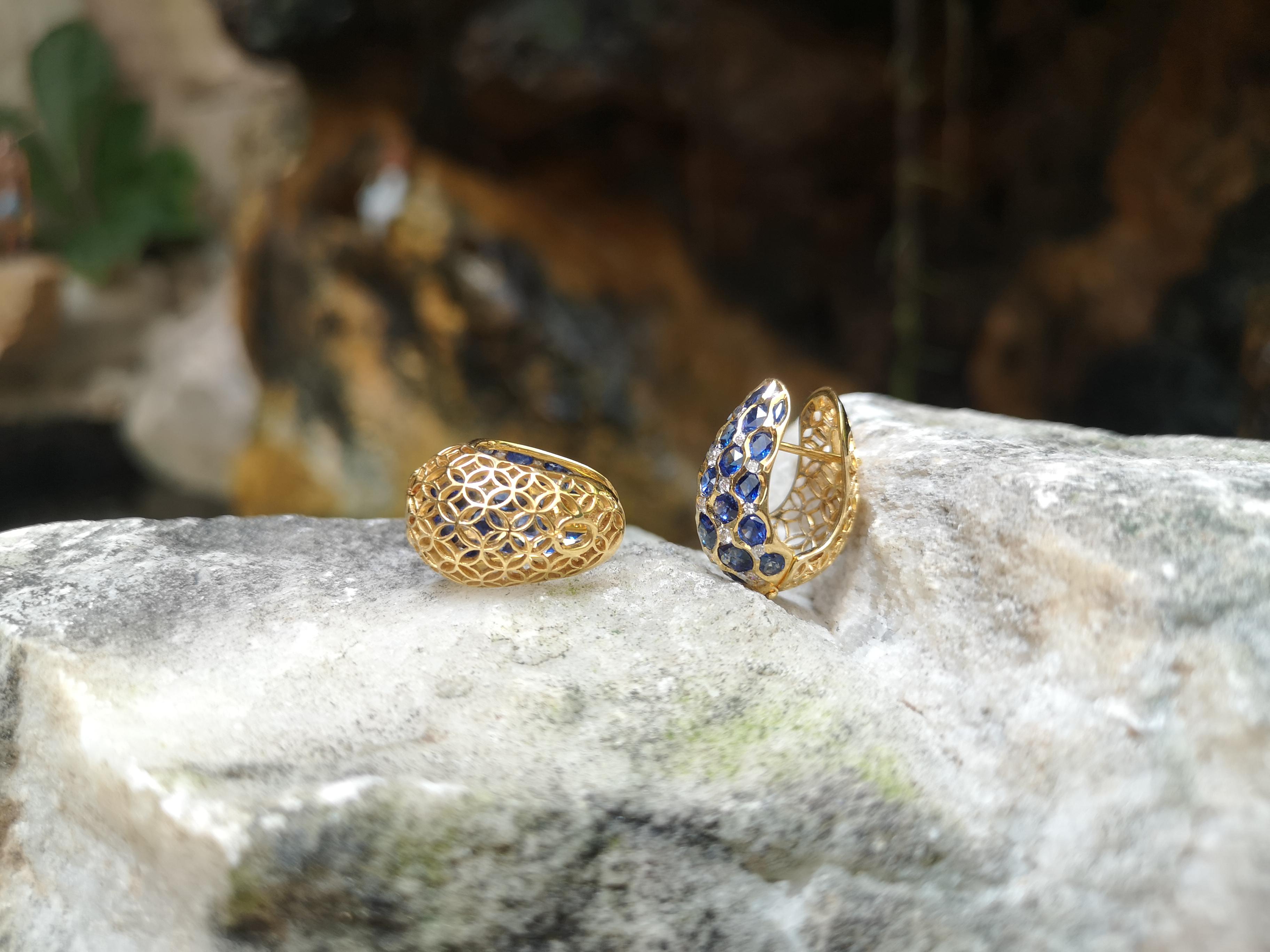 Blauer Saphir mit Diamant-Ohrringen in 18 Karat Goldfassung im Angebot 1