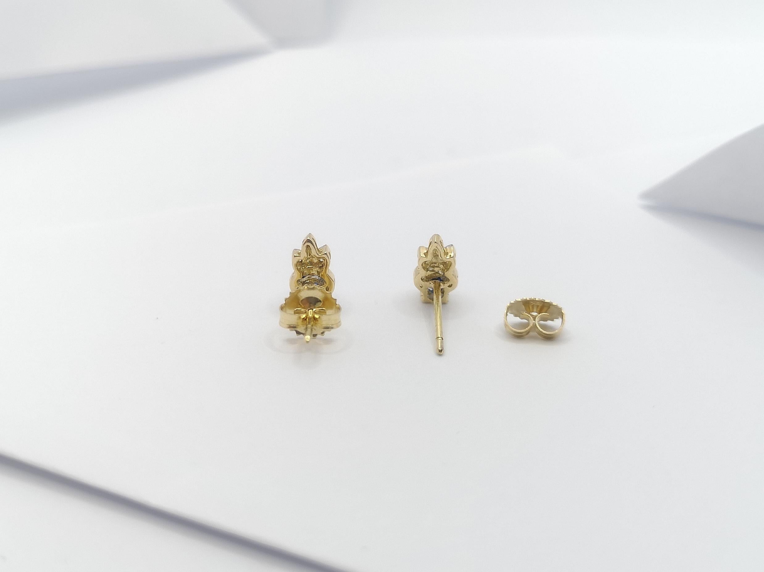 Orecchini con zaffiro blu e diamante con montatura in oro 18 carati in vendita 1