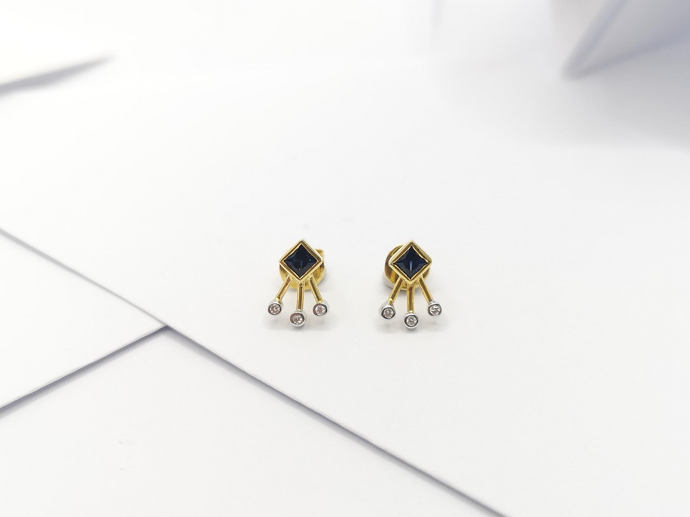 Boucles d'oreilles en or 18 carats serties de saphirs bleus et de diamants en vente 3