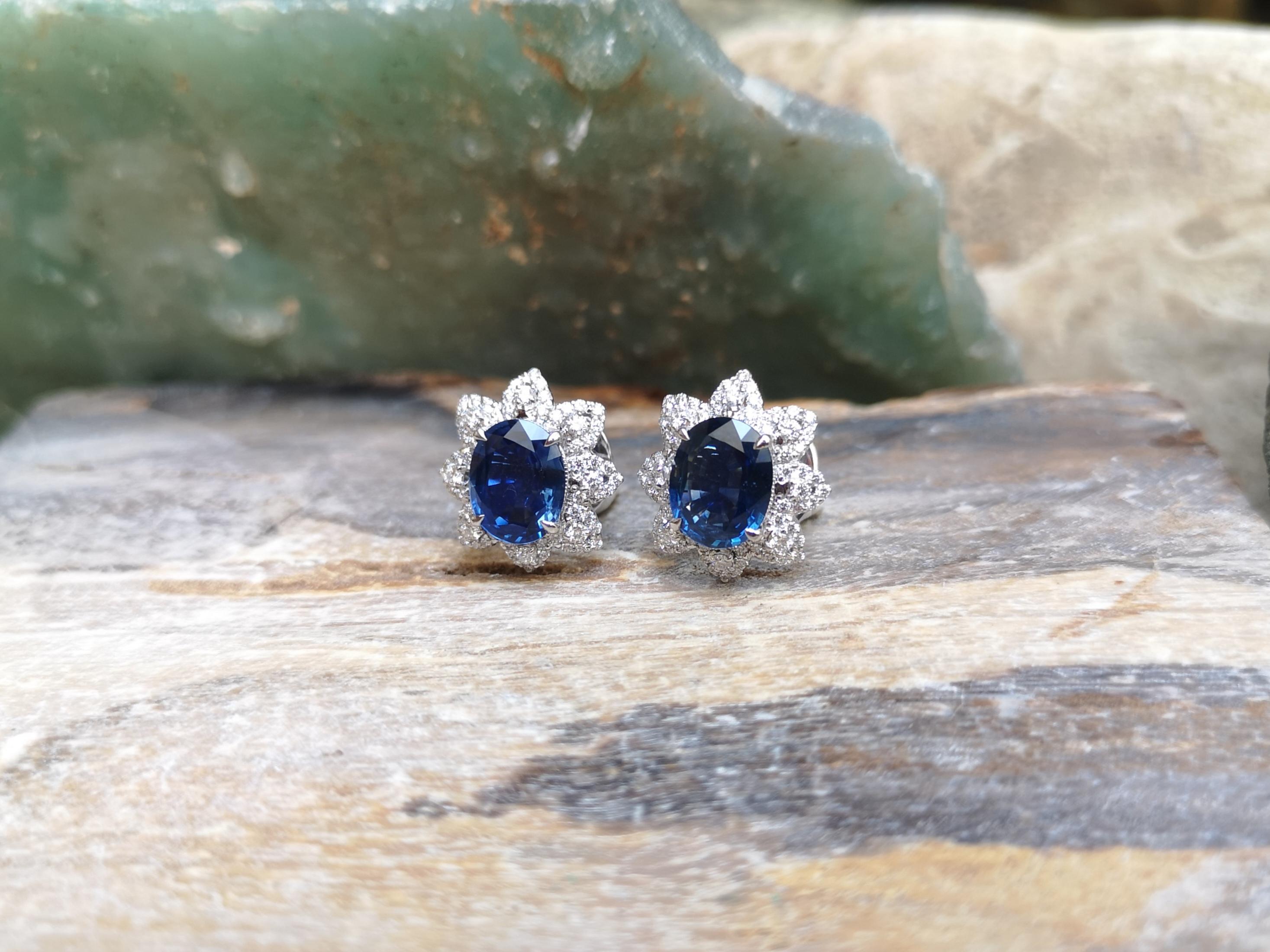 Contemporary Blue Sapphire with Diamond Earrings Set in 18 Karat White Gold Settings For Sale