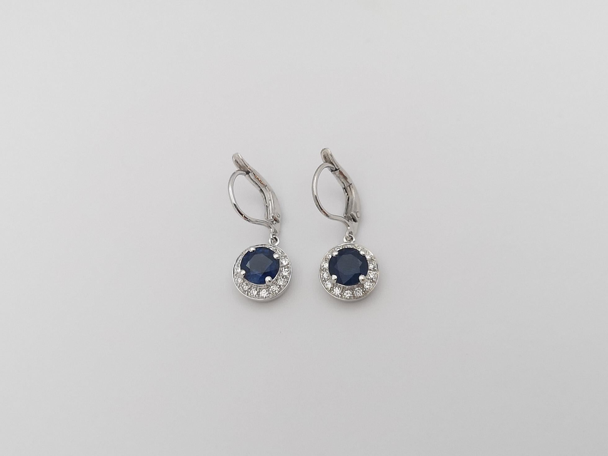 Ohrringe mit blauem blauem Saphir und Diamant in 18 Karat Weißgoldfassung im Angebot 1