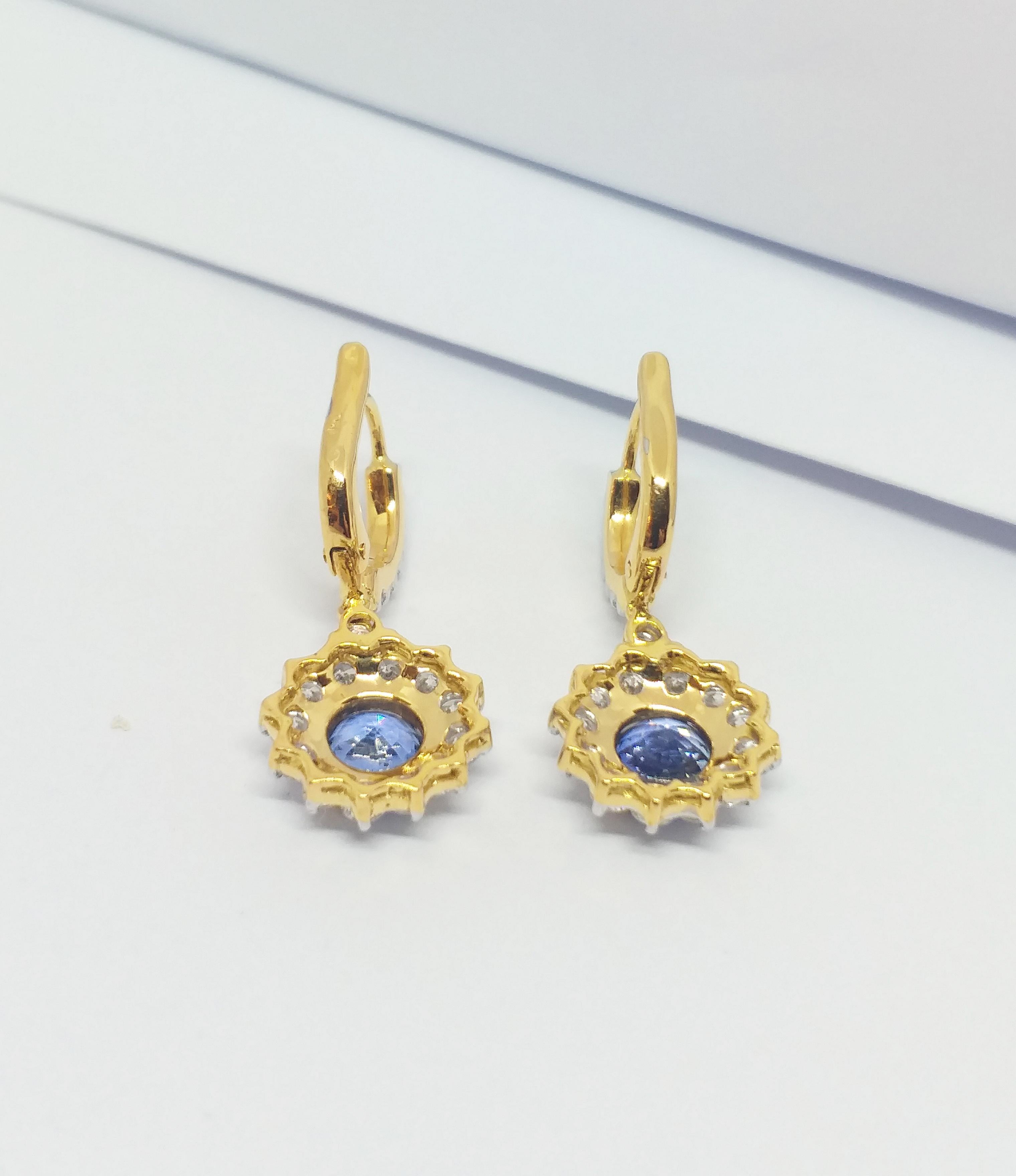 Blue Sapphire with Diamond Earrings set in 18K Gold Settings For Sale 7