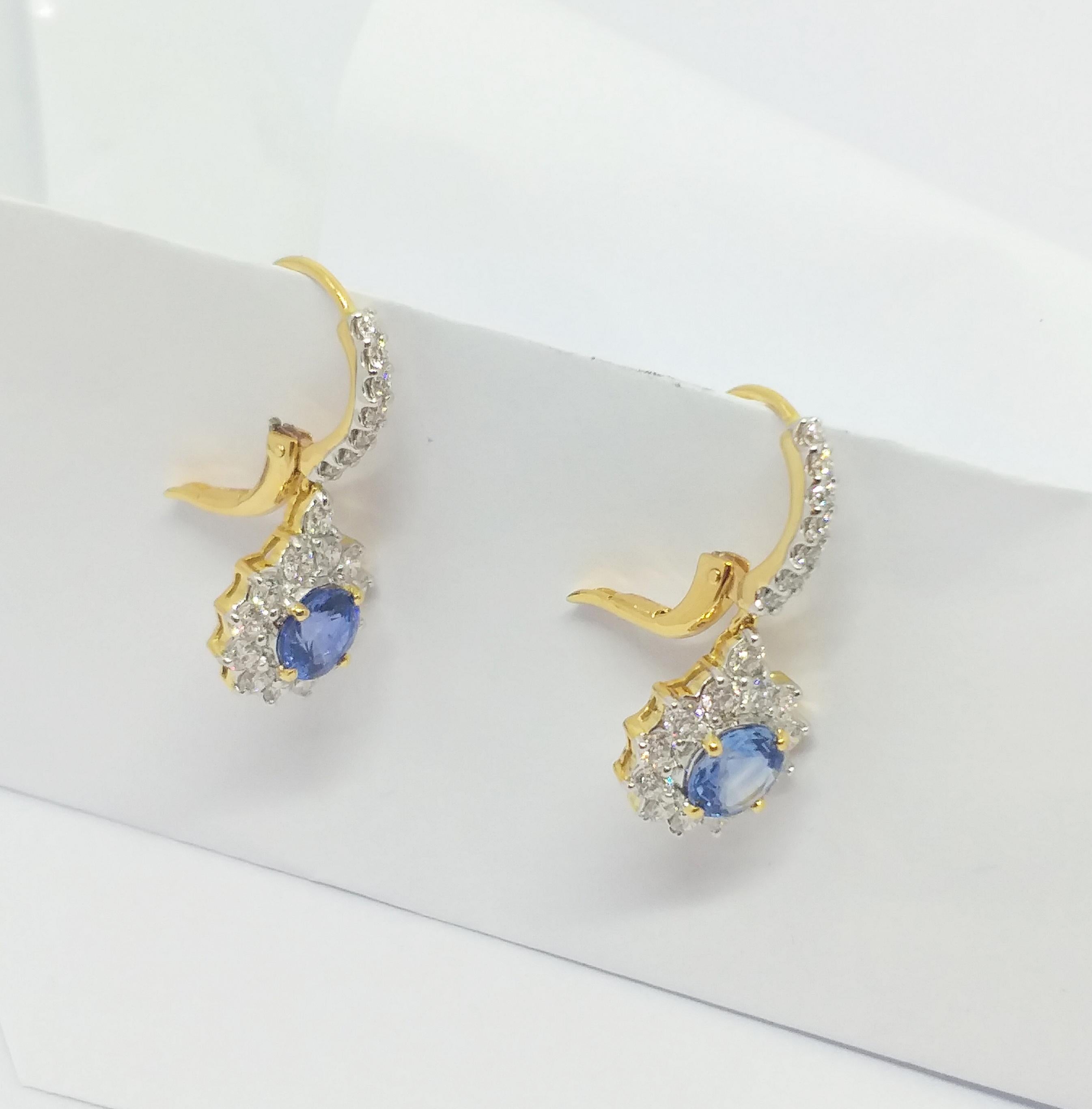 Blue Sapphire with Diamond Earrings set in 18K Gold Settings For Sale 8