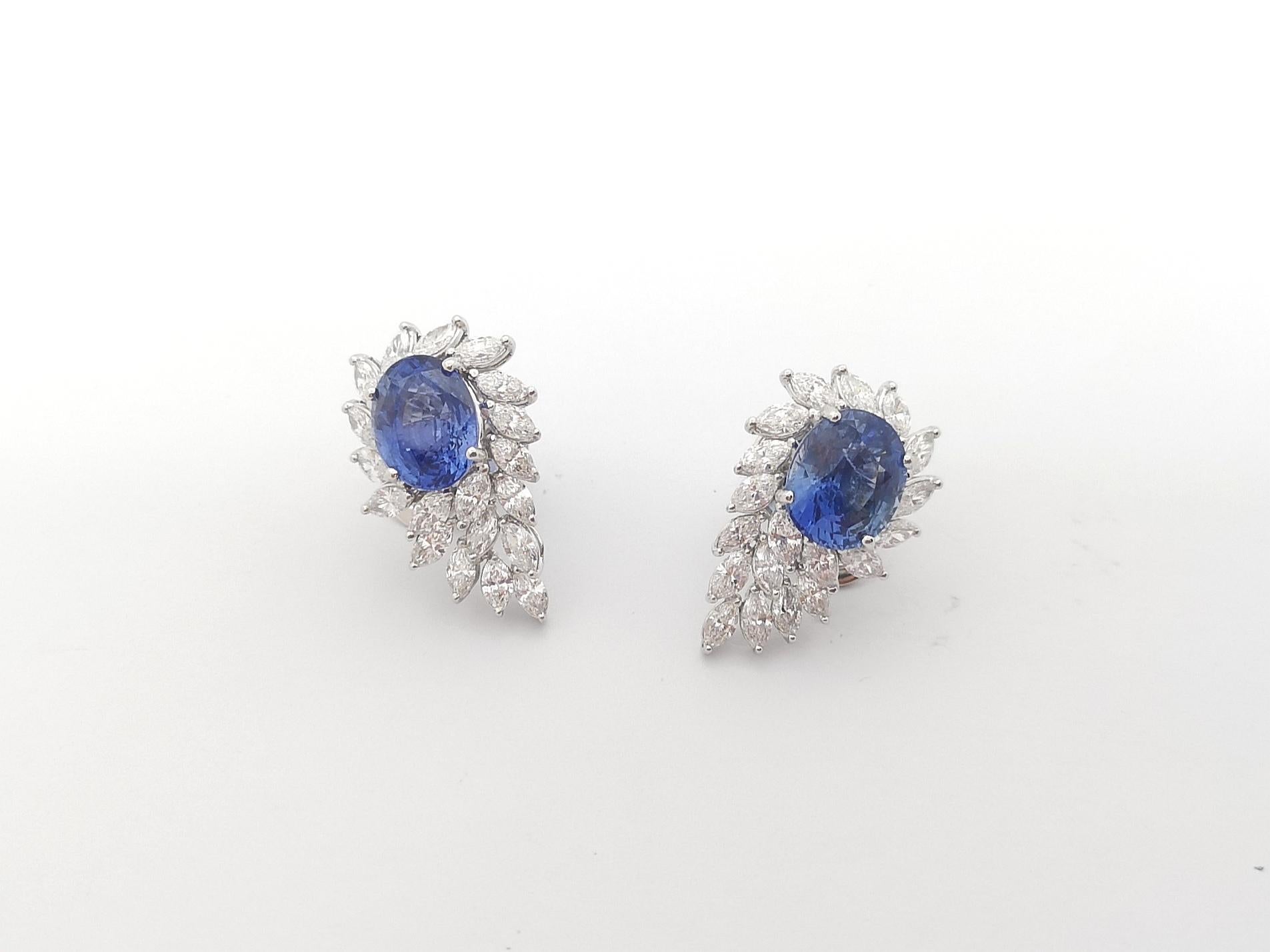 Blue Sapphire with Diamond Earrings set in 18K White Gold Settings In New Condition For Sale In Bangkok, TH