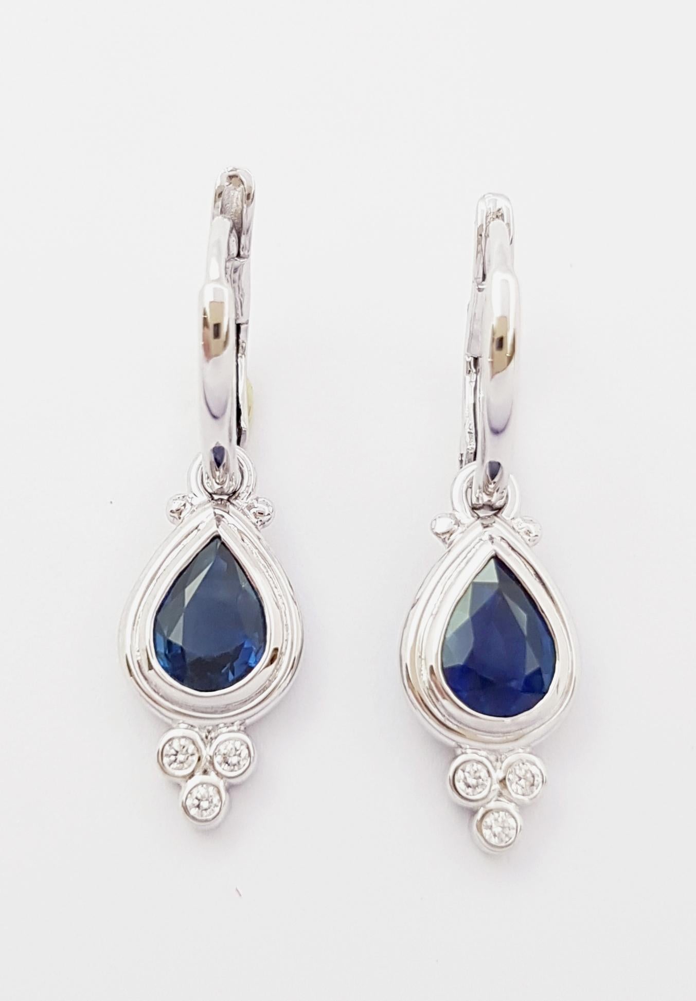 Orecchini con zaffiro blu e diamanti con montatura in oro bianco 18 carati In condizioni Nuovo in vendita a Bangkok, TH