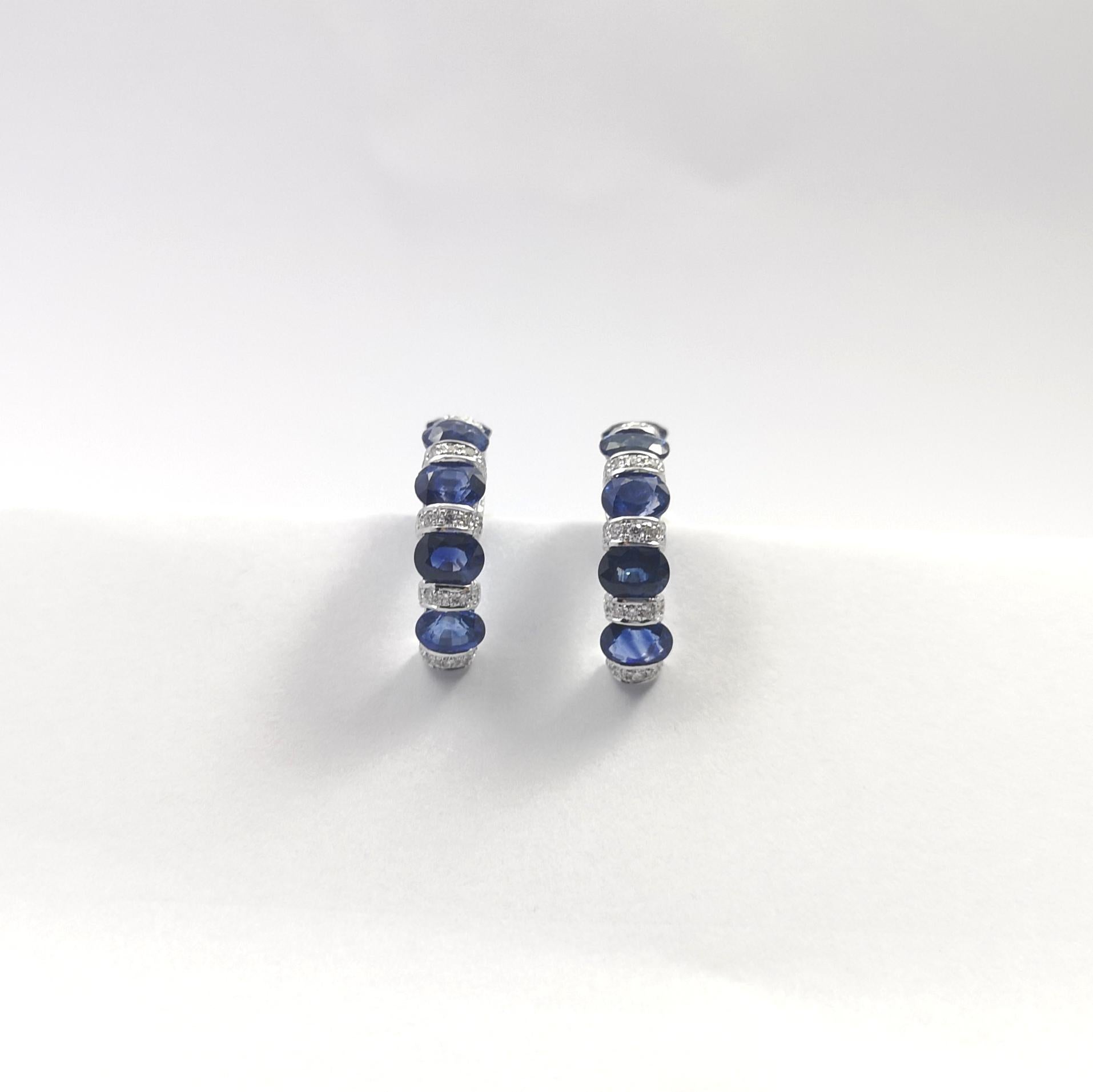 Donna Orecchini con zaffiro blu e diamanti con montatura in oro bianco 18 carati in vendita