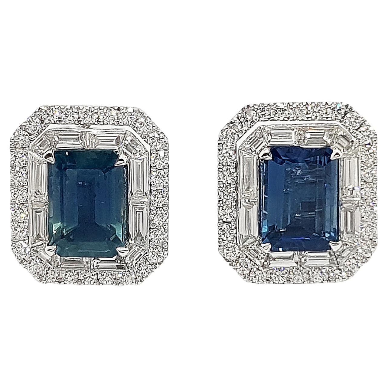 Blauer Saphir und Diamant-Ohrringe in 18 Karat Weißgold gefasst im Angebot