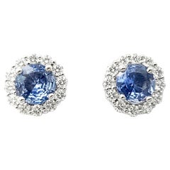 Pendientes de zafiro azul con diamantes engastados en oro blanco de 18 quilates