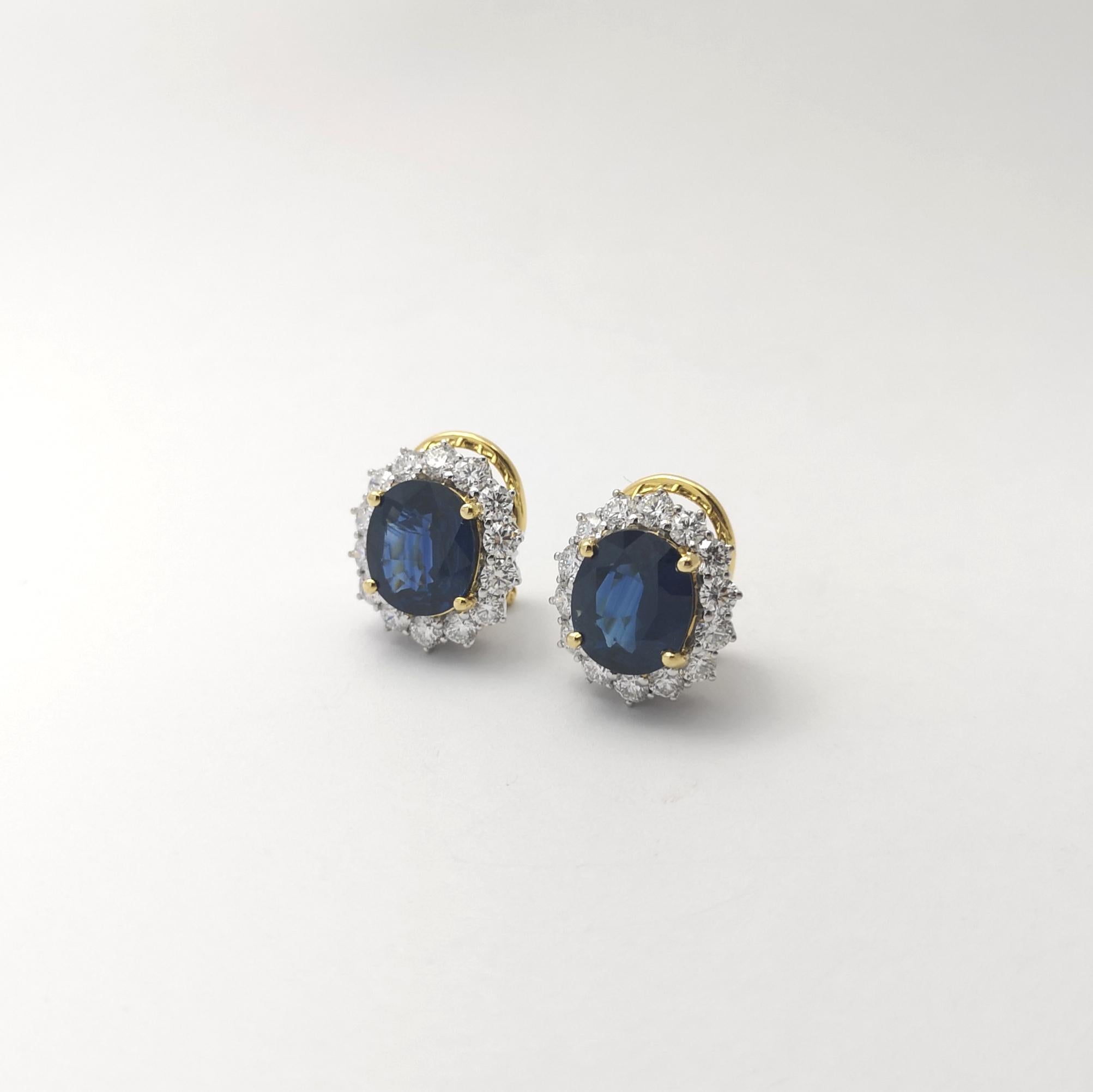 Boucles d'oreilles en or jaune/blanc 18K serties de saphirs bleus et de diamants en vente 1