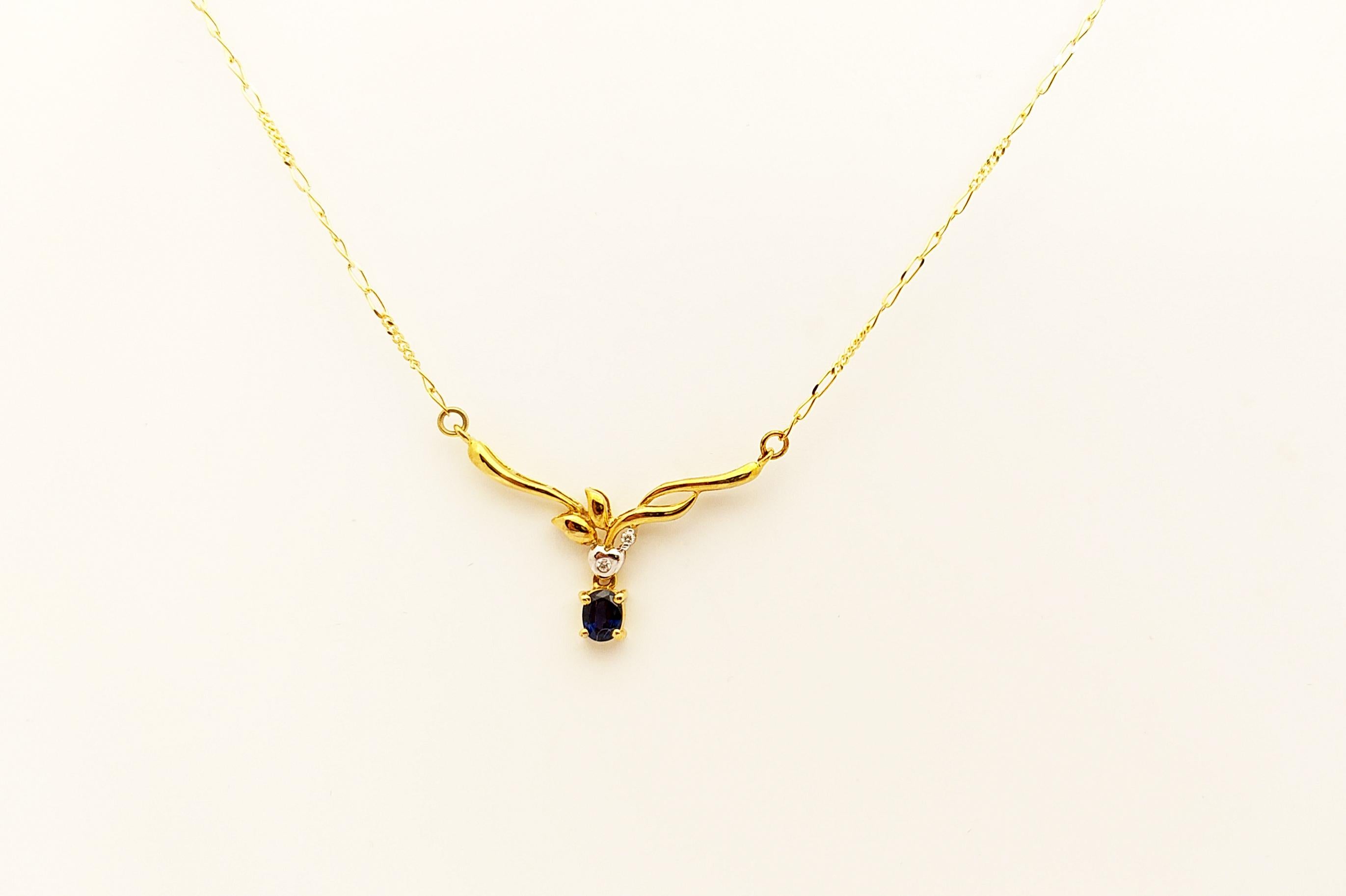 Blue Sapphire with Diamond Necklace Set in 18 Karat Gold Settings For Sale 4