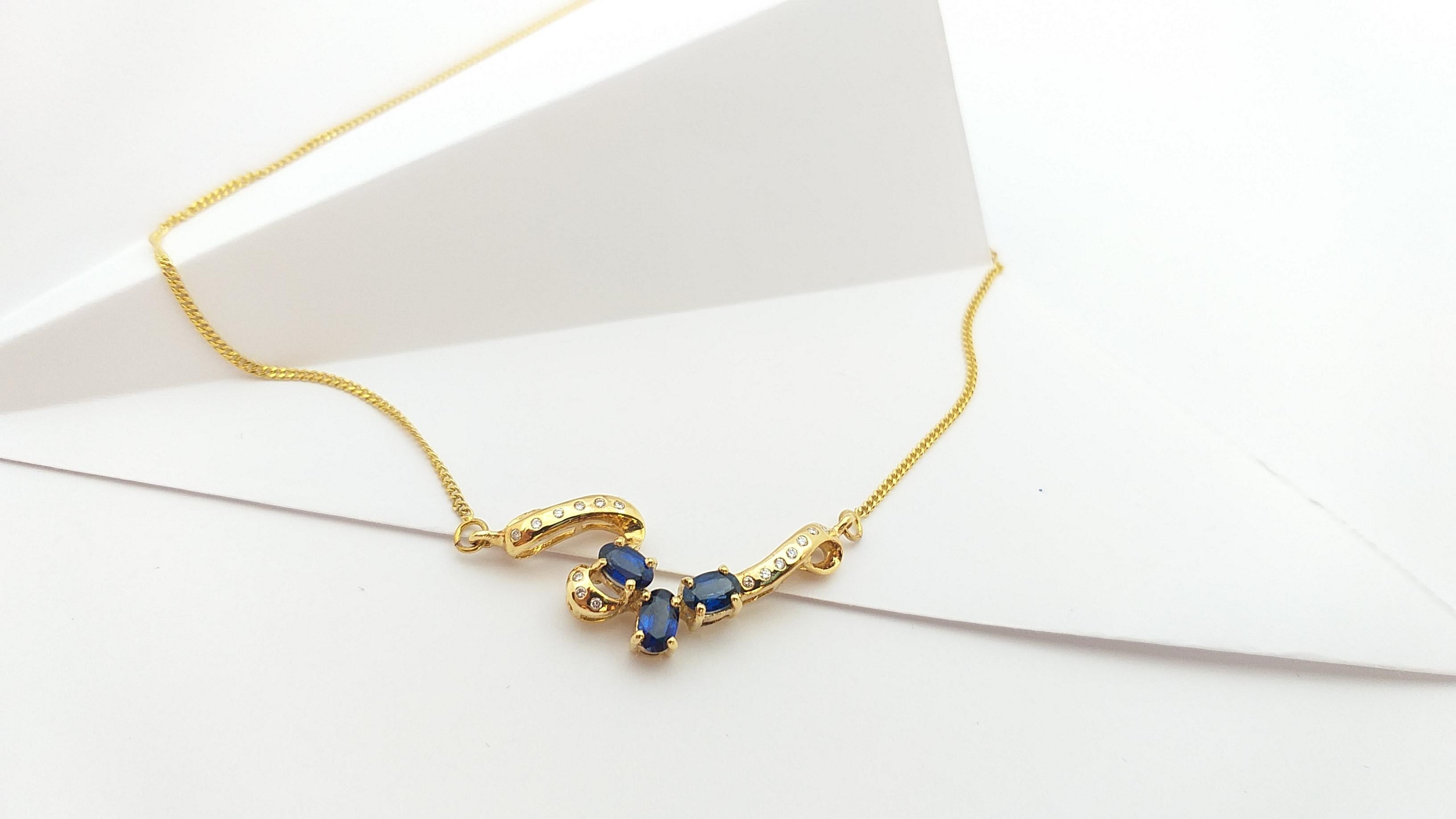 Oval Cut Blue Sapphire with Diamond Necklace Set in 18 Karat Gold Settings For Sale
