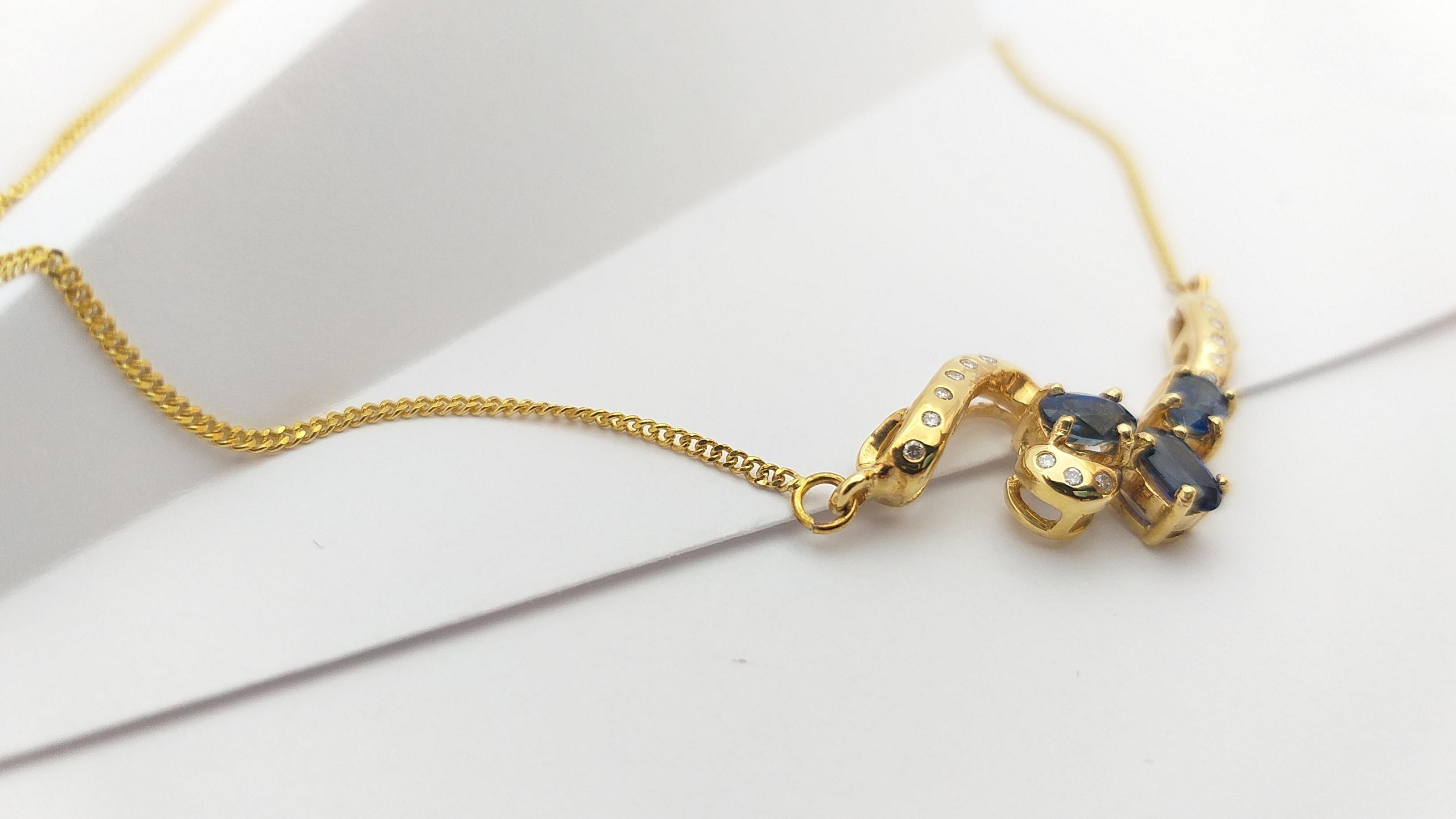 Women's Blue Sapphire with Diamond Necklace Set in 18 Karat Gold Settings For Sale