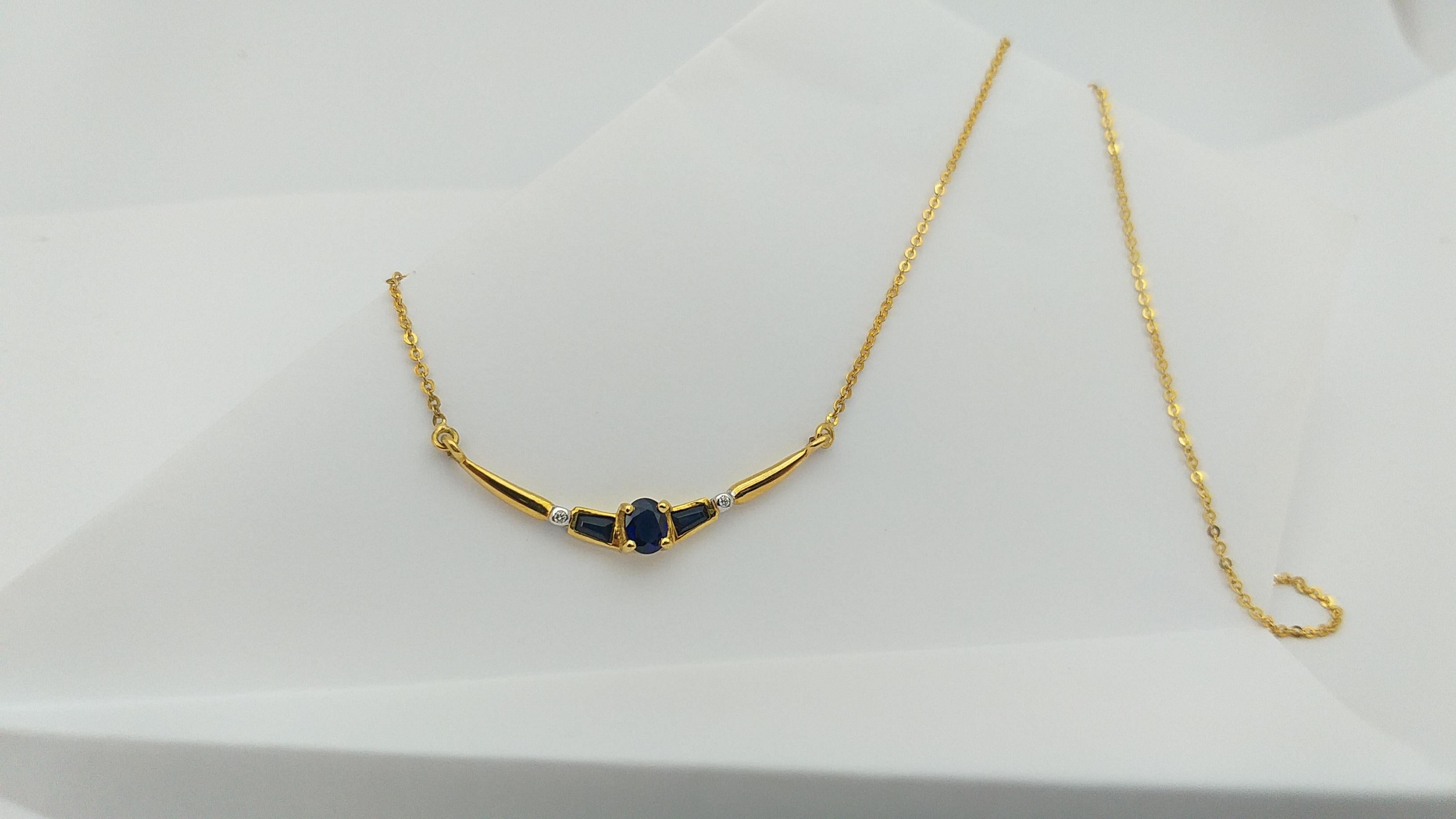 Blauer blauer Saphir mit Diamant-Halskette in 18 Karat Goldfassung im Angebot 1