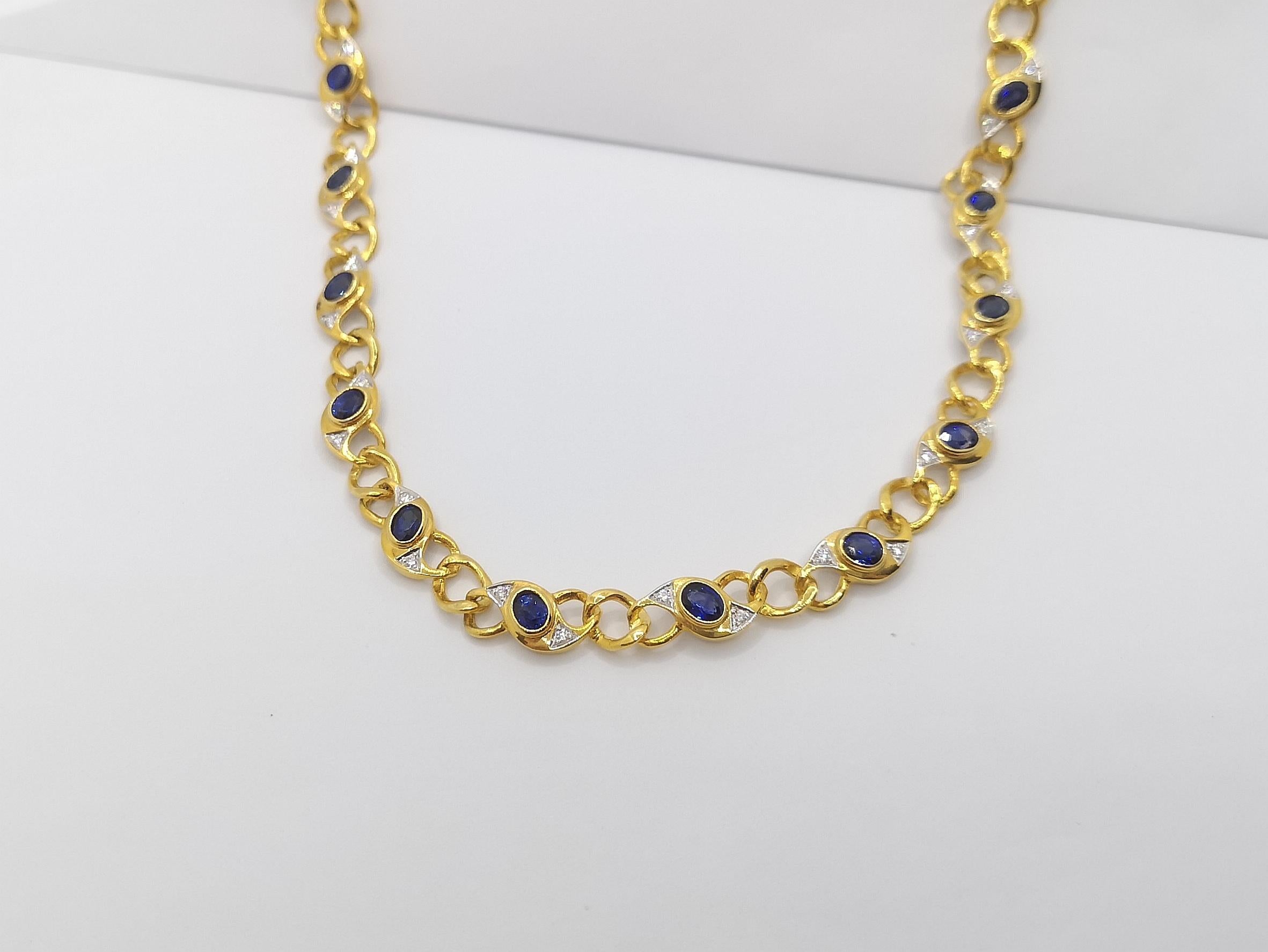 Blue Sapphire with Diamond Necklace Set in 18 Karat Gold Settings For Sale 2