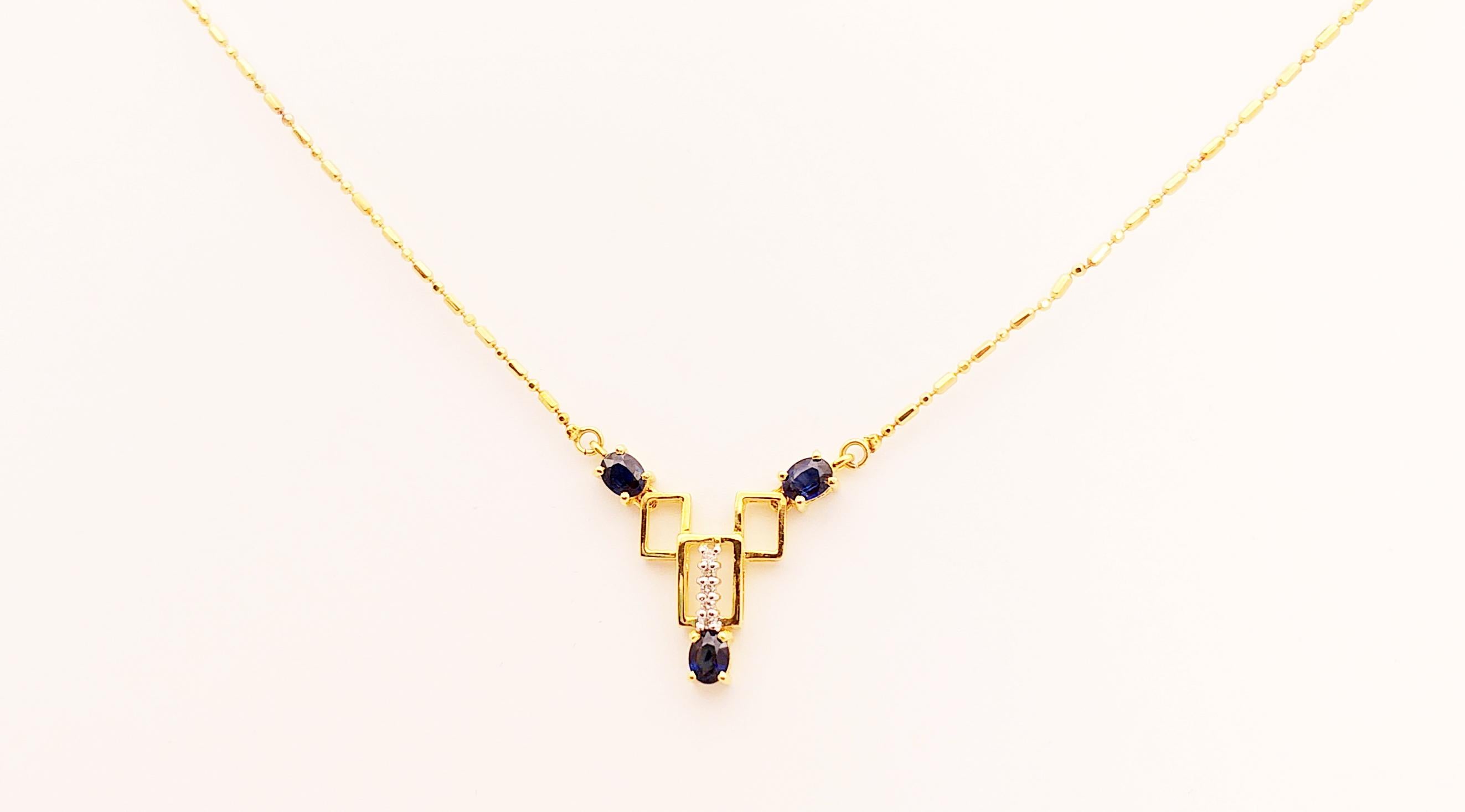 Collier en or 18 carats serti d'un saphir bleu et de diamants en vente 2