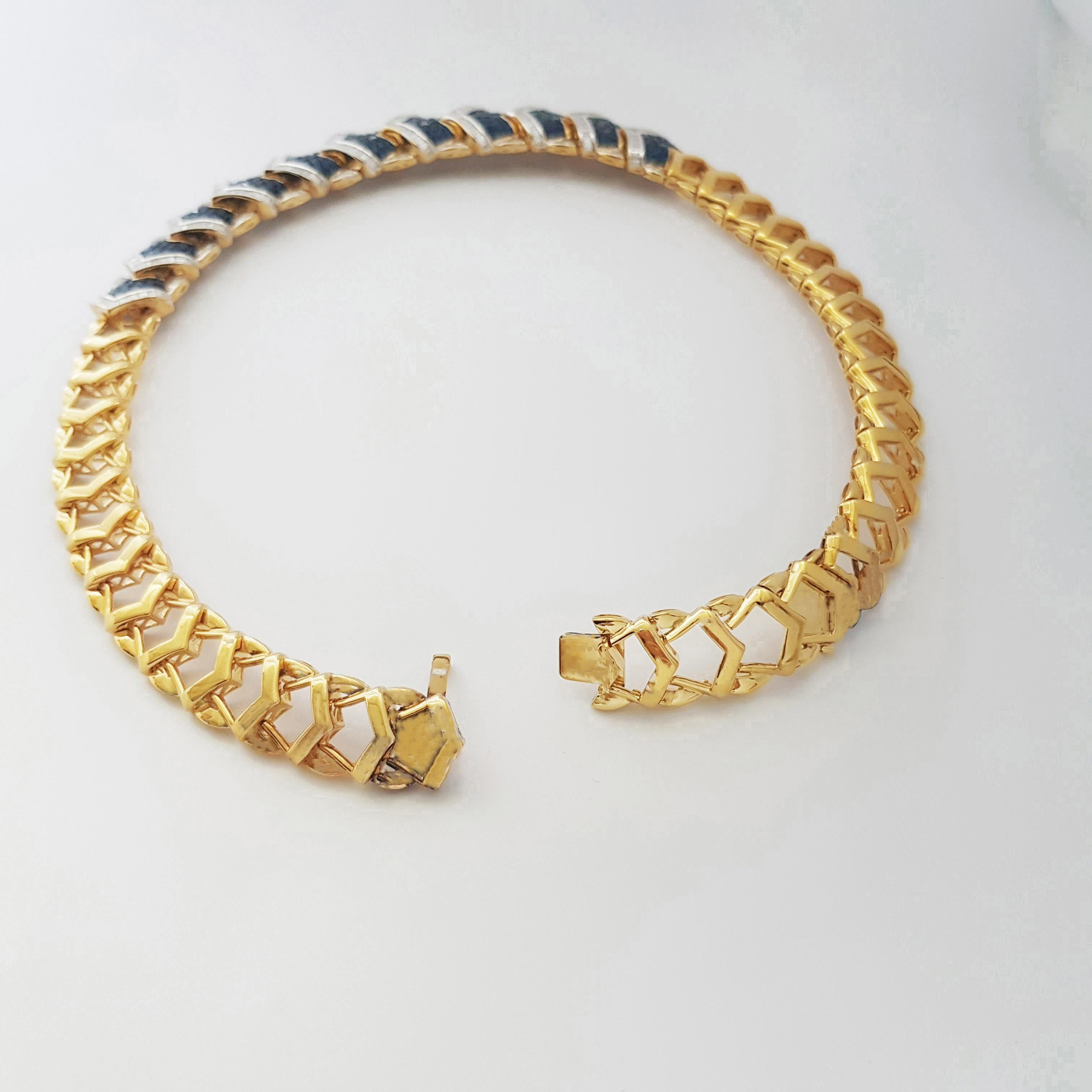 Collier de saphirs bleus et de diamants en or 18 carats en vente 3